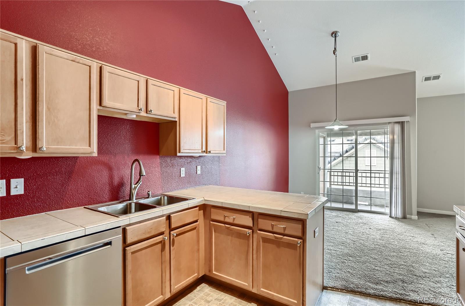 MLS Image #12 for 22580 e ontario drive,aurora, Colorado