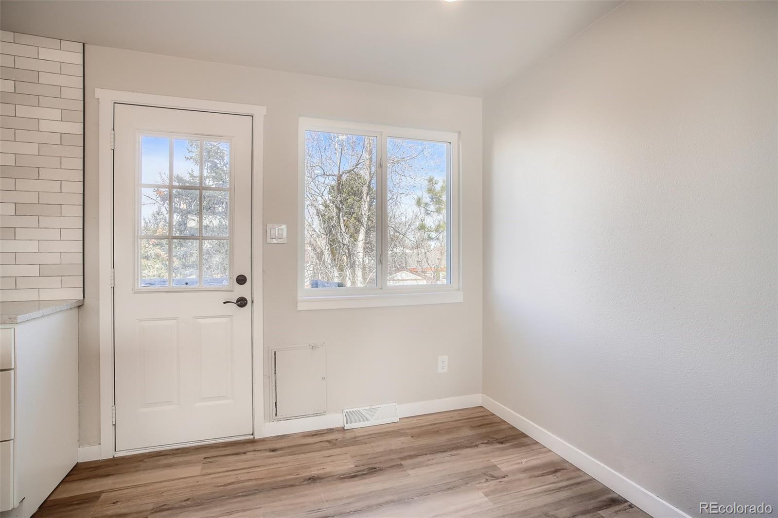 MLS Image #11 for 6997 w frost place,littleton, Colorado