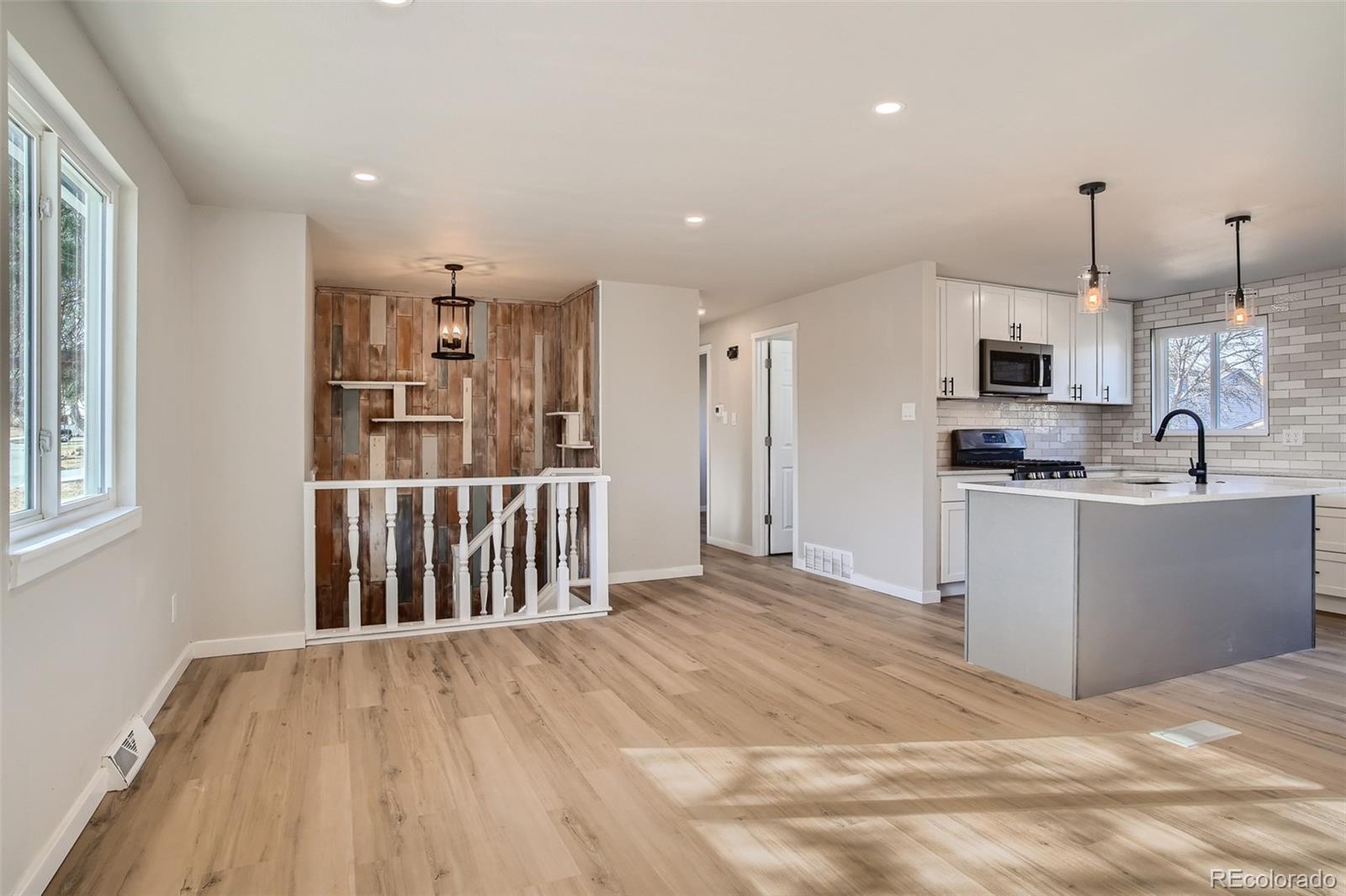 MLS Image #5 for 6997 w frost place,littleton, Colorado