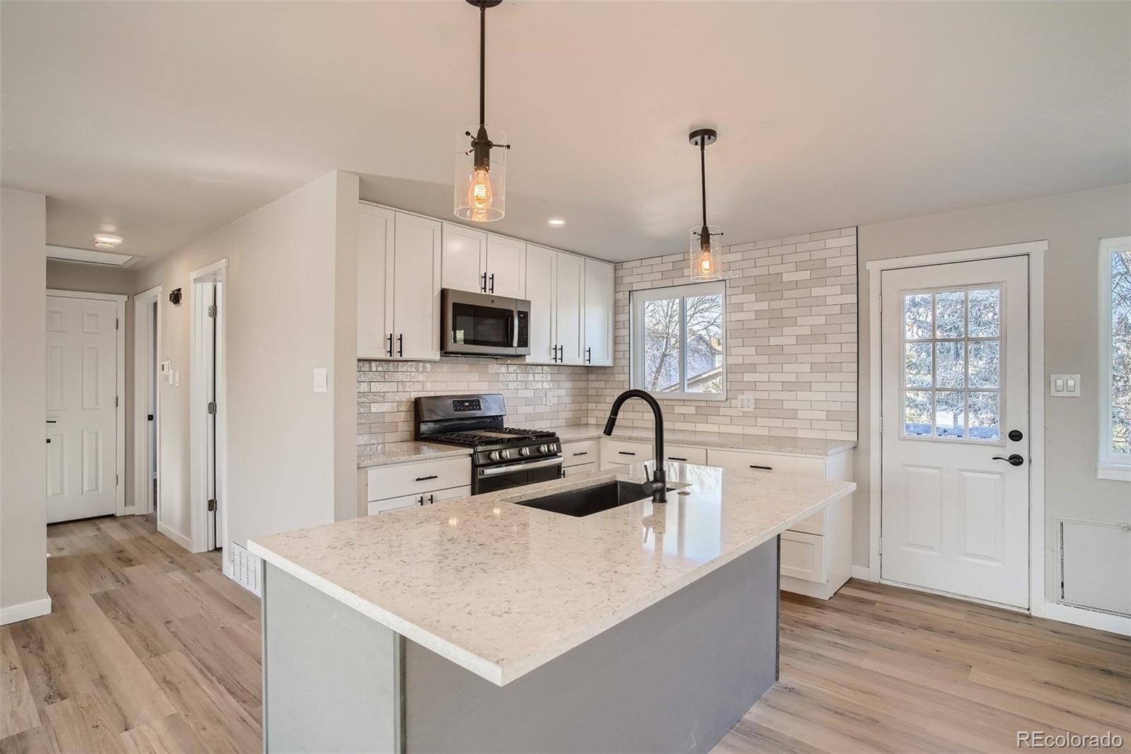 MLS Image #7 for 6997 w frost place,littleton, Colorado