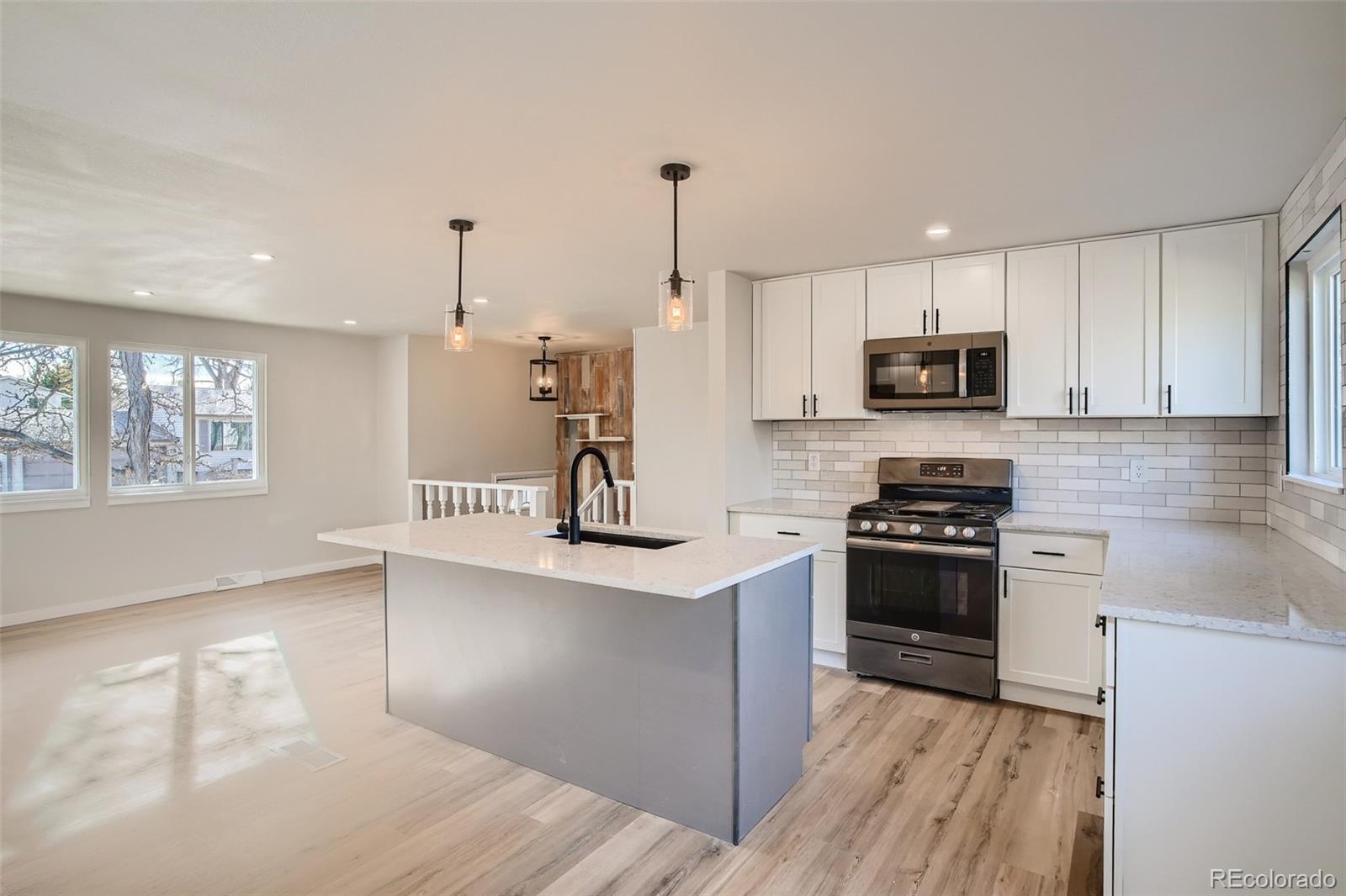 MLS Image #9 for 6997 w frost place,littleton, Colorado