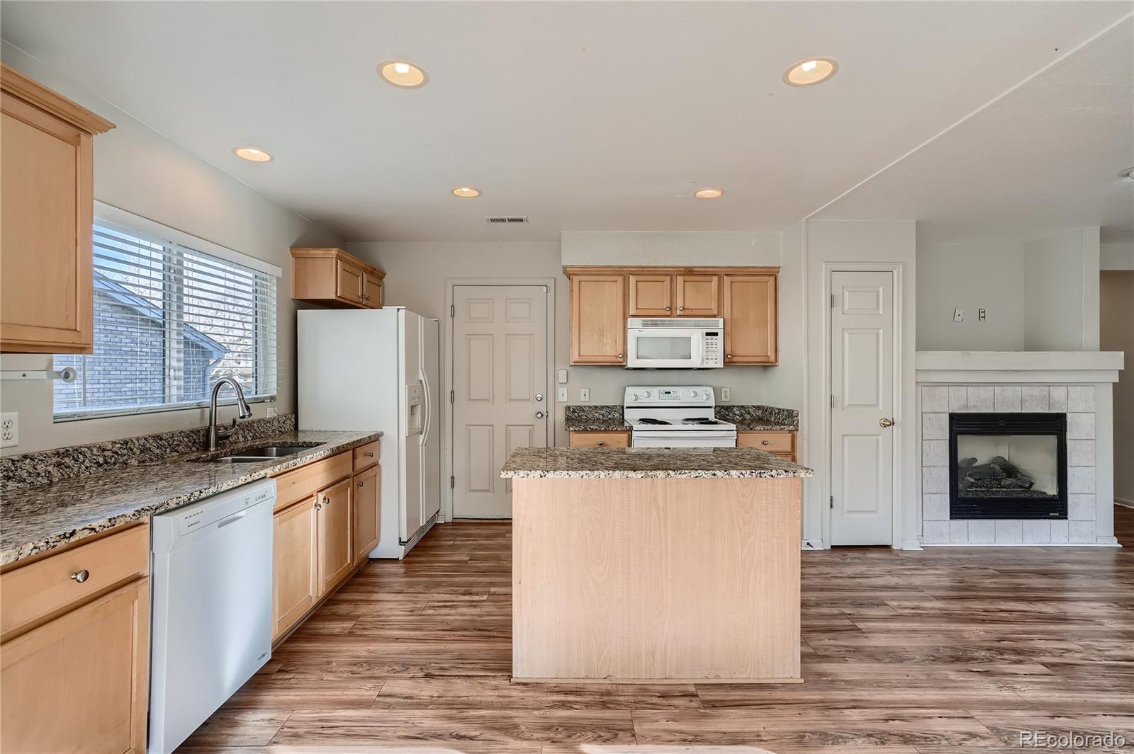 MLS Image #10 for 3709  dahlia street,denver, Colorado