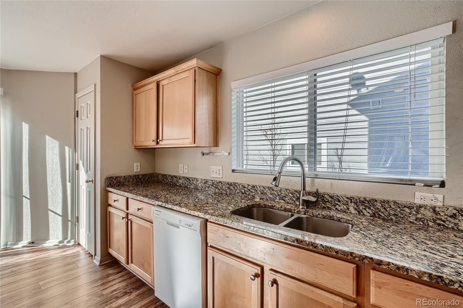 MLS Image #13 for 3709  dahlia street,denver, Colorado