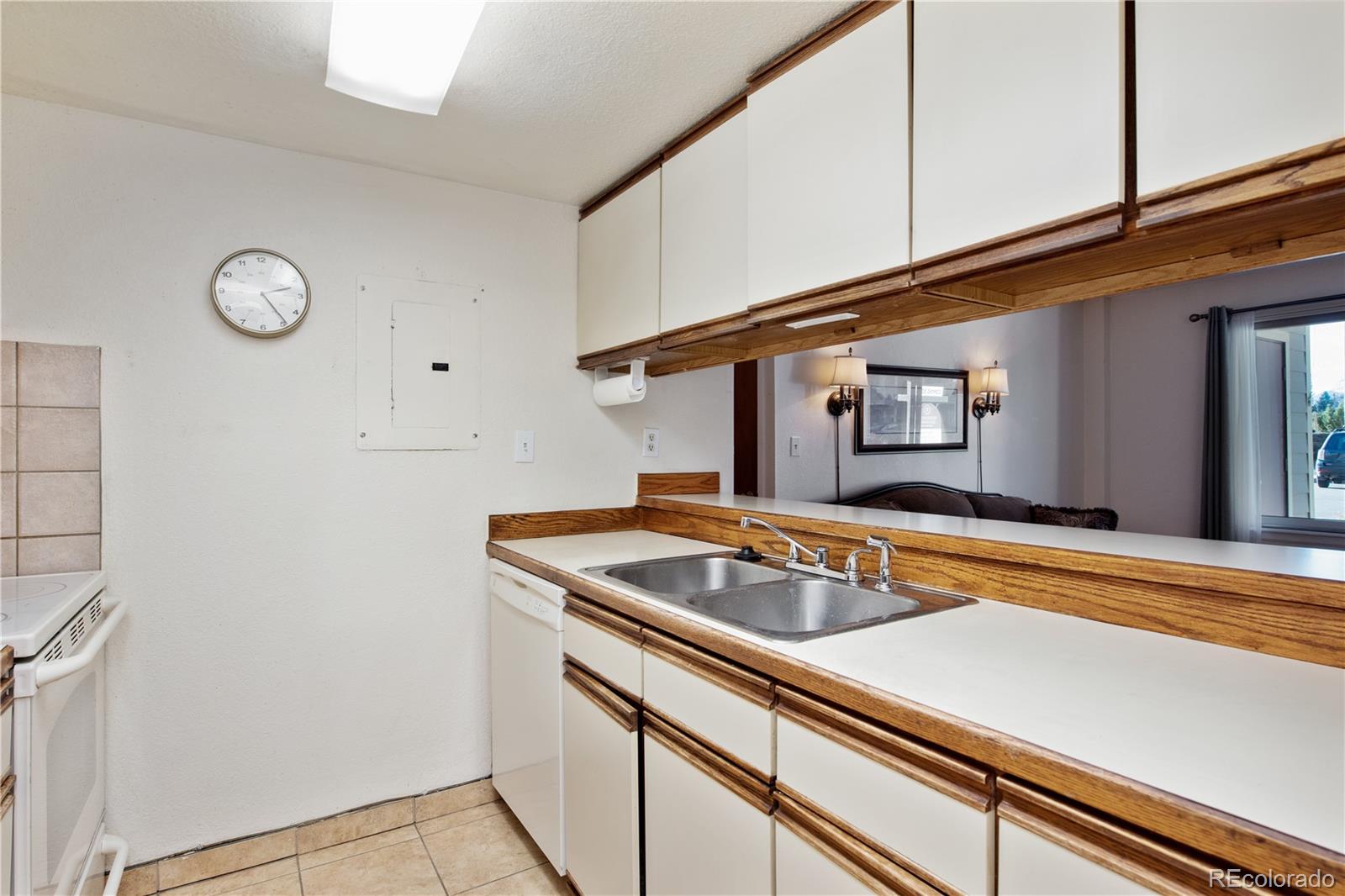 MLS Image #9 for 6385  oak street,arvada, Colorado