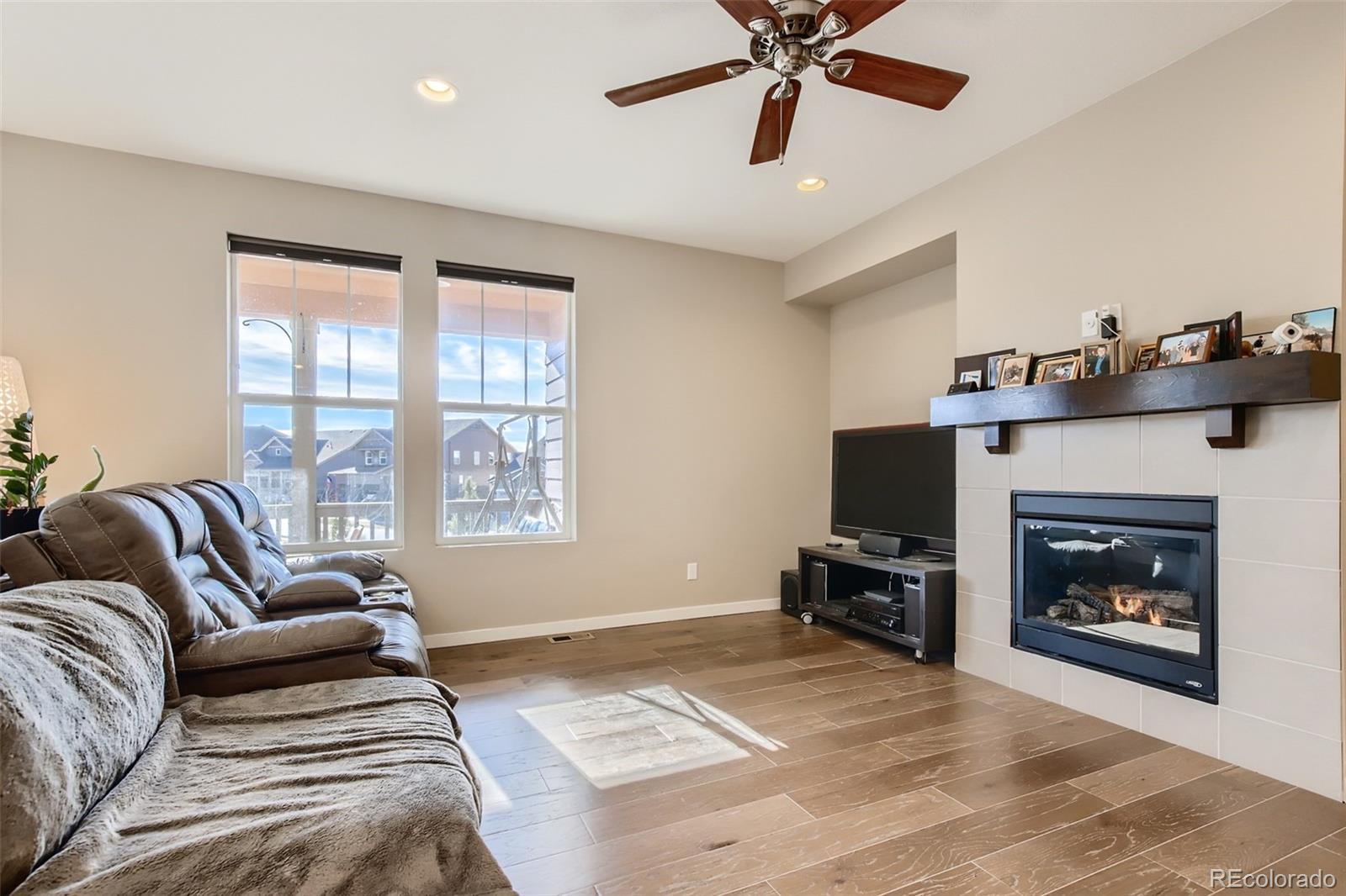 MLS Image #3 for 24406 e canyon drive,aurora, Colorado