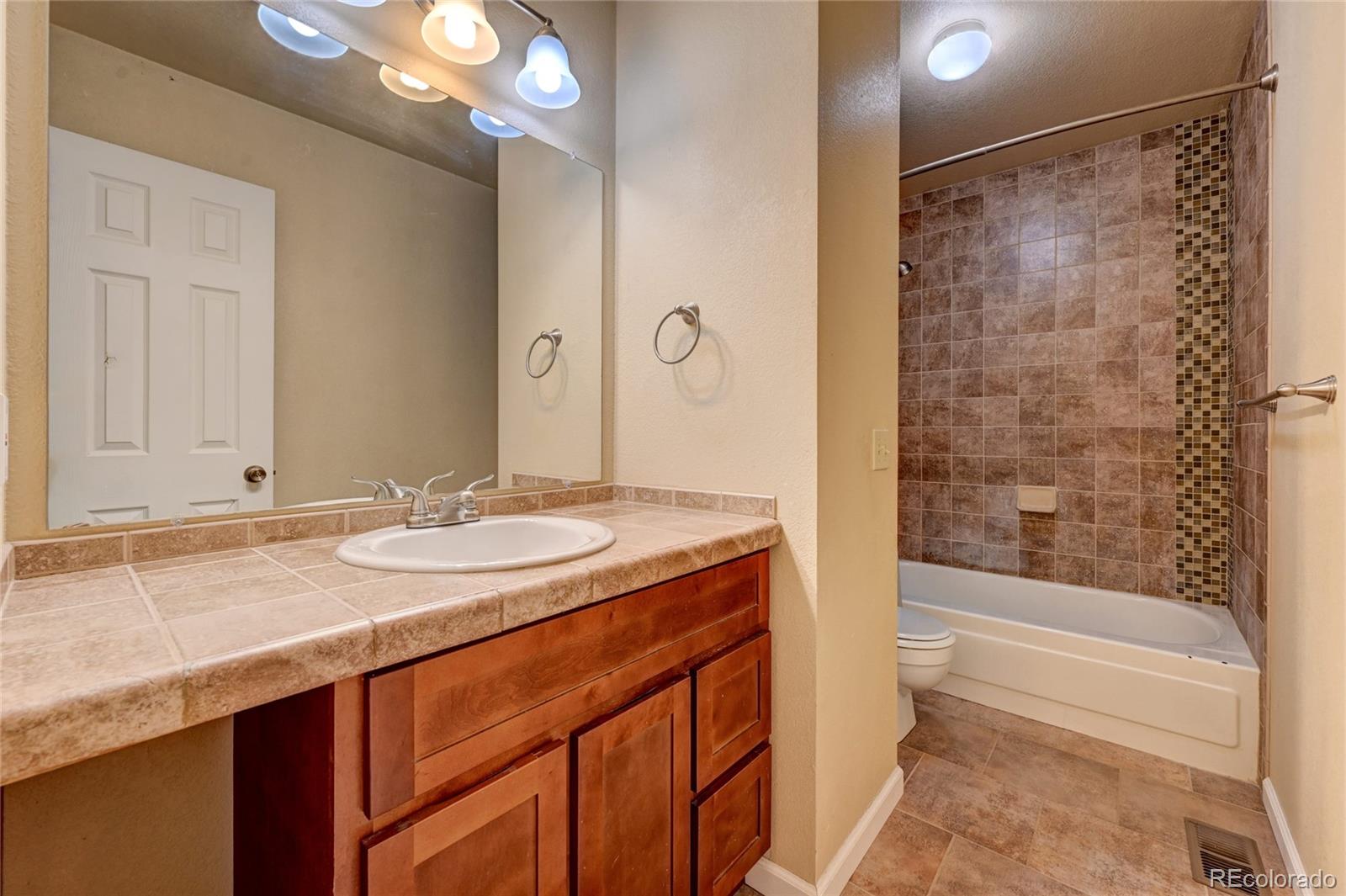 MLS Image #18 for 11654  community center drive,northglenn, Colorado