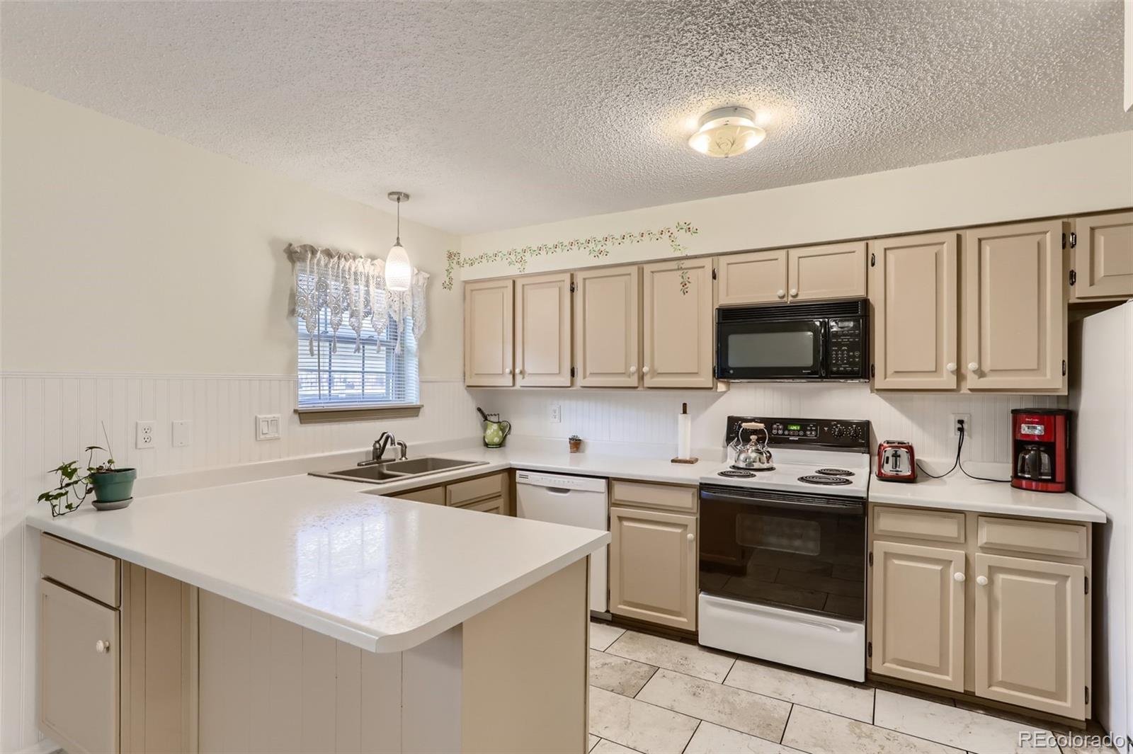 MLS Image #3 for 1183 s sable boulevard,aurora, Colorado