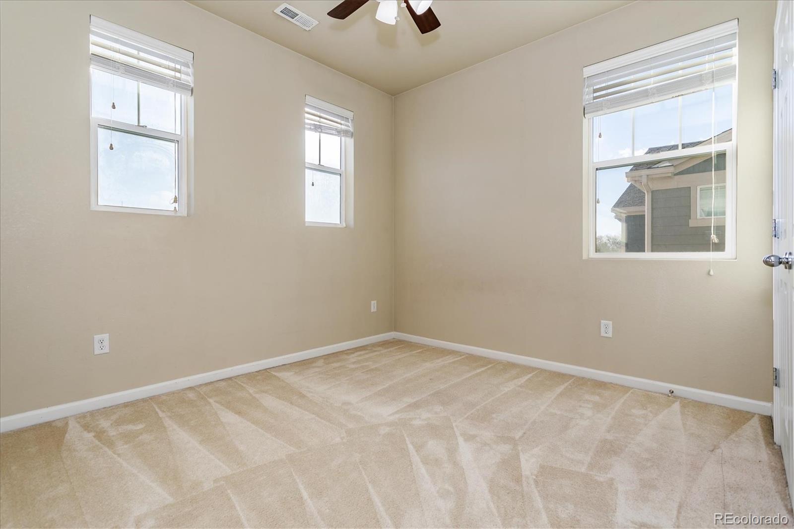 MLS Image #18 for 9869 e kansas avenue,aurora, Colorado