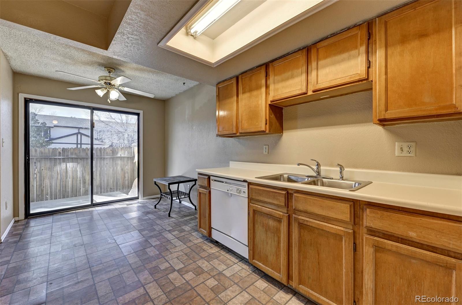 MLS Image #13 for 2320  lexington village lane,colorado springs, Colorado