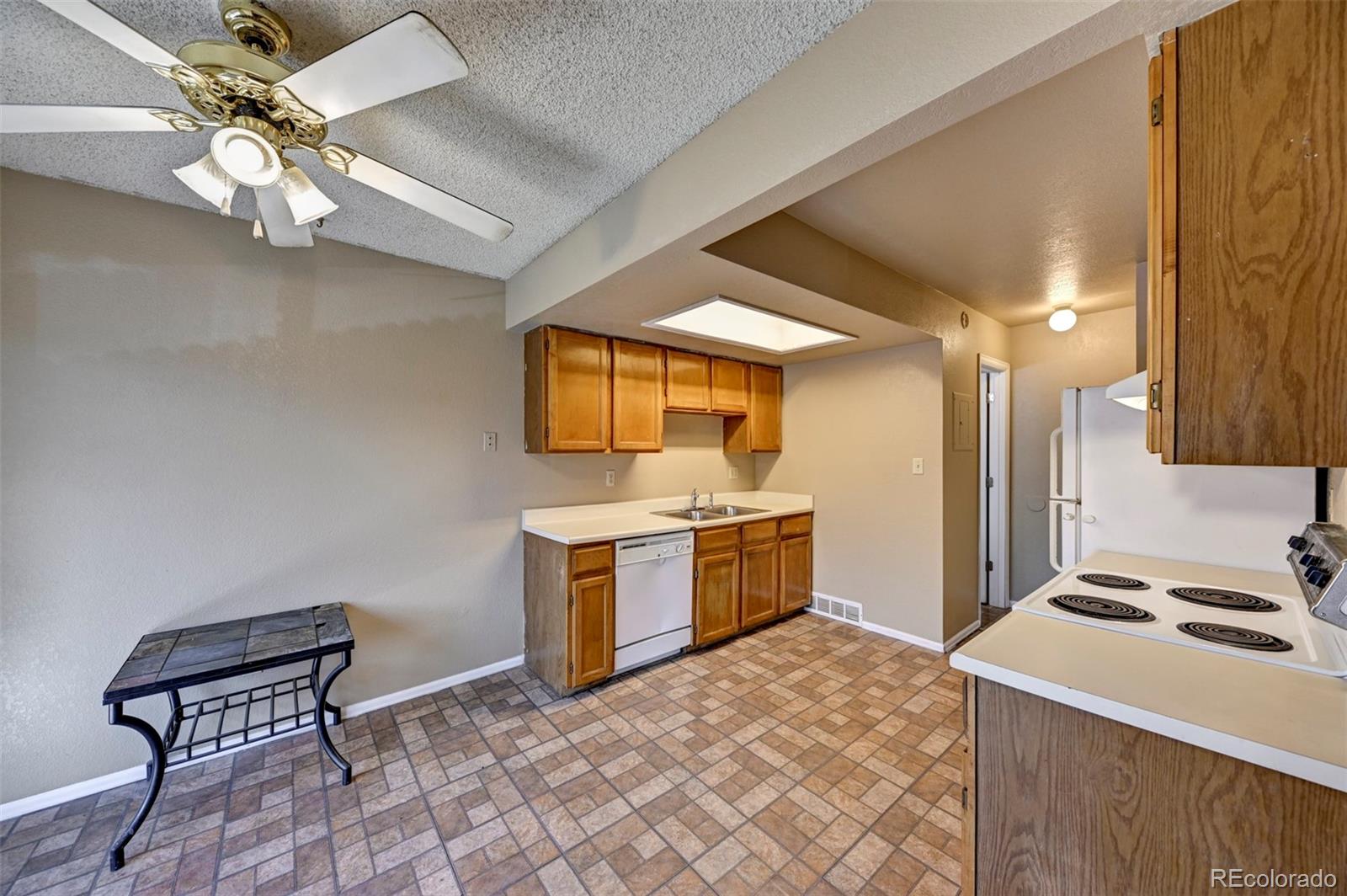 MLS Image #9 for 2320  lexington village lane,colorado springs, Colorado