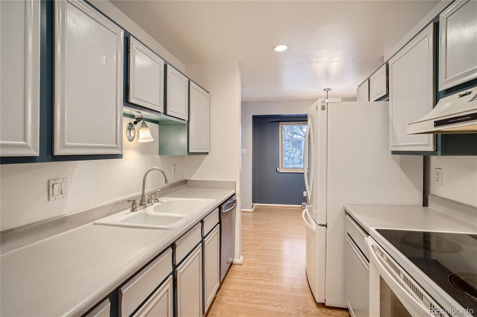 MLS Image #10 for 2309 s eldridge street,lakewood, Colorado