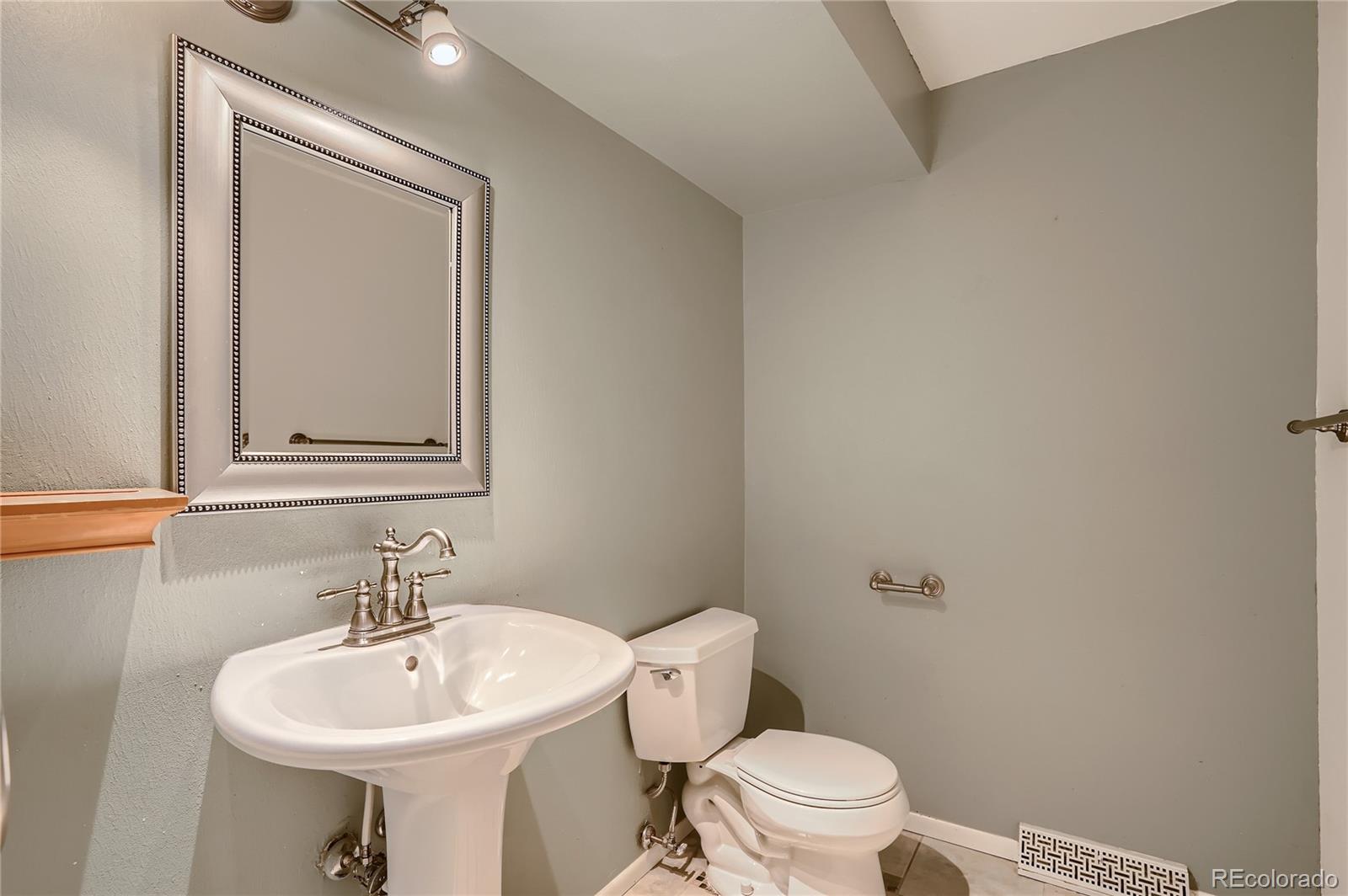 MLS Image #11 for 4826 e hinsdale place,centennial, Colorado