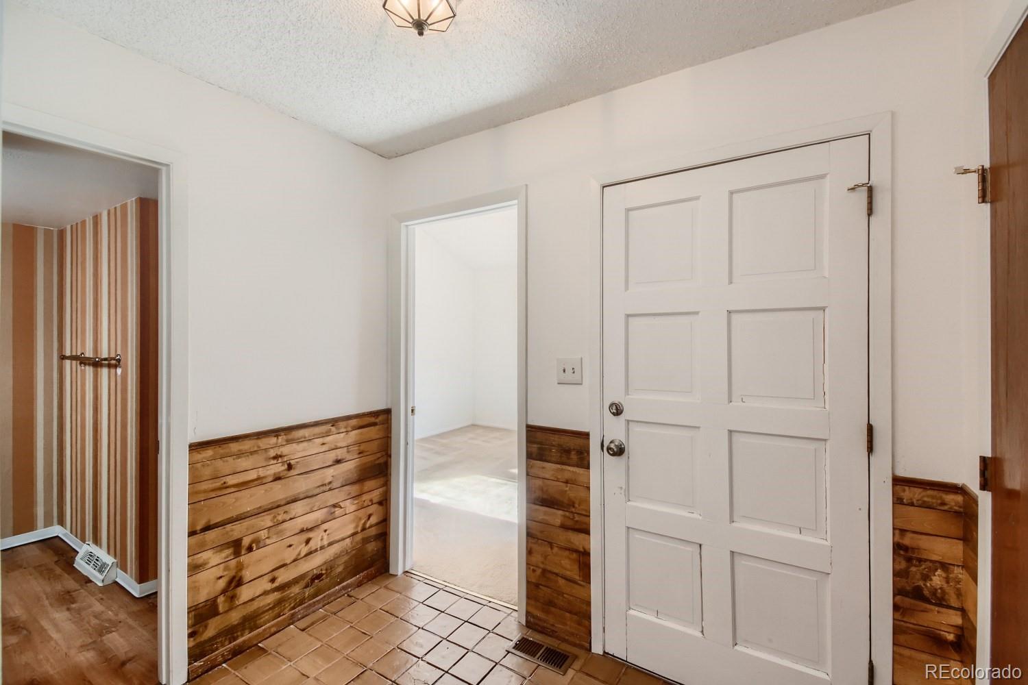 MLS Image #3 for 6946  buckskin drive,littleton, Colorado
