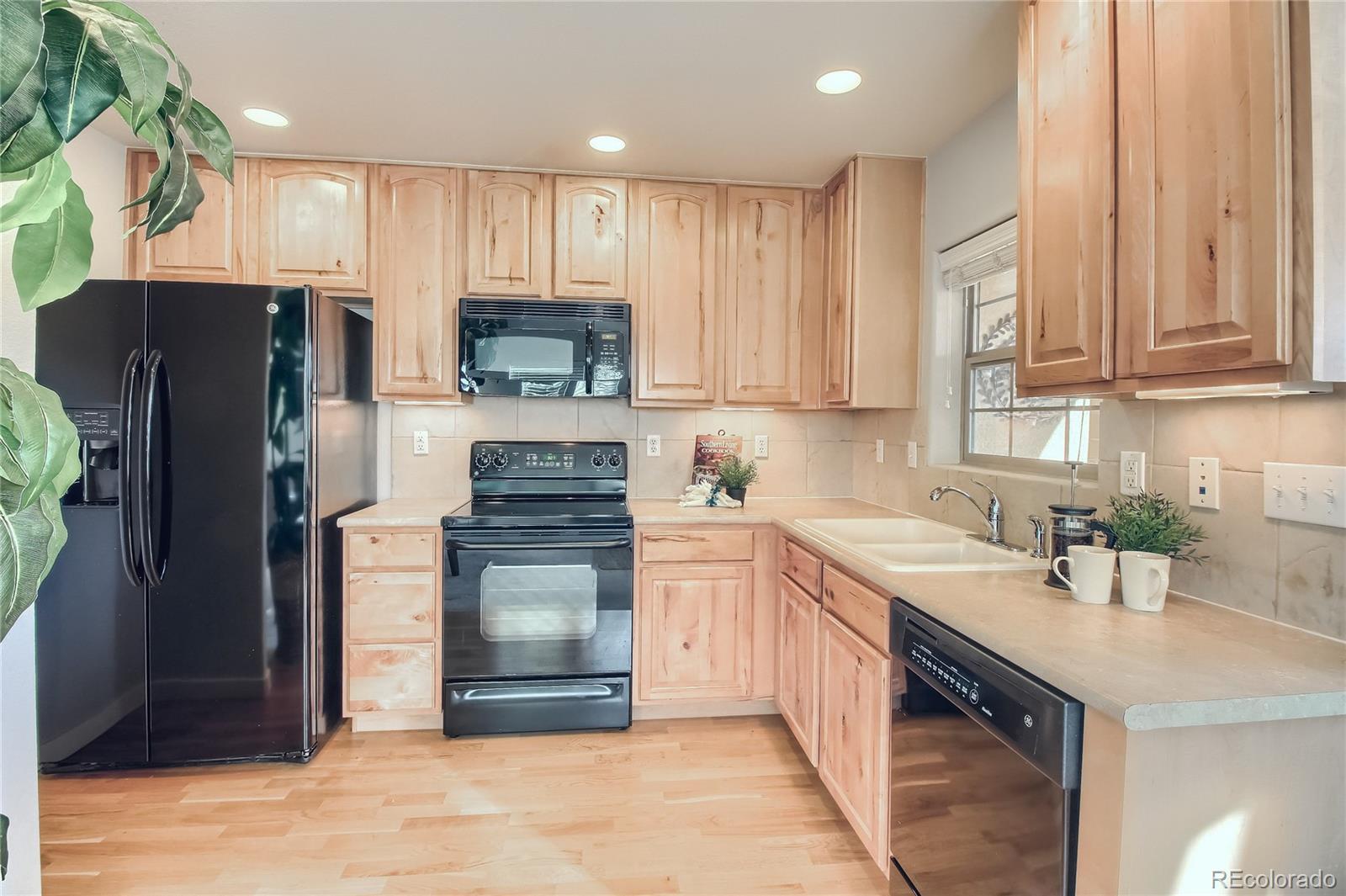 MLS Image #10 for 2993  emporia street,denver, Colorado