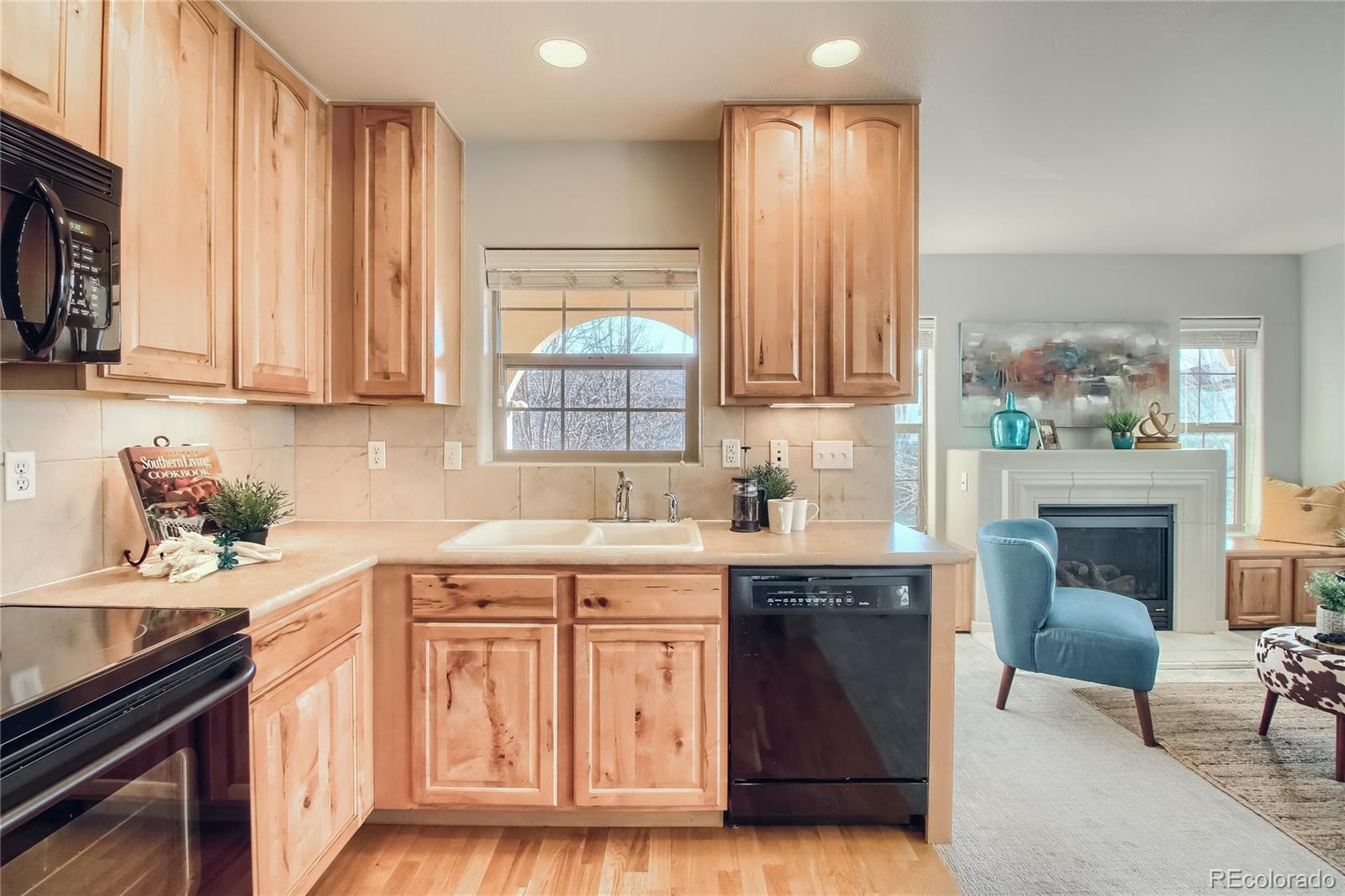 MLS Image #11 for 2993  emporia street,denver, Colorado