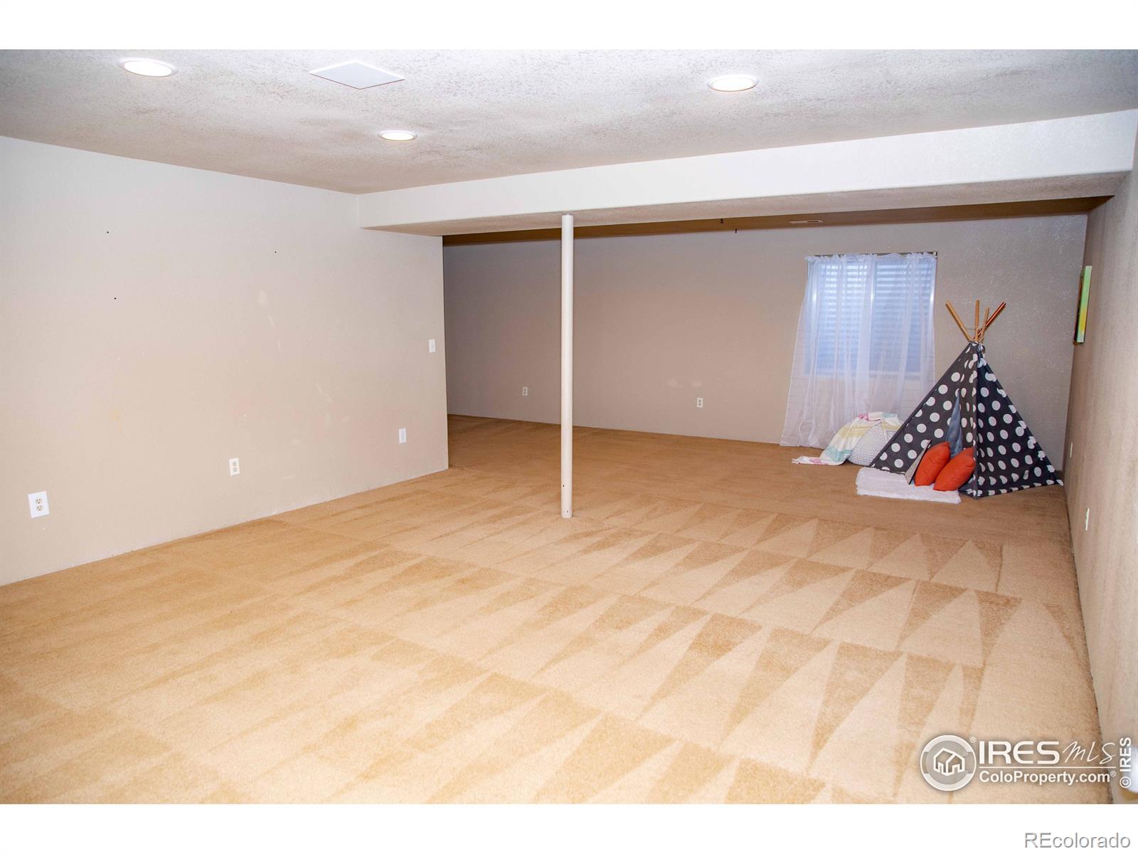 MLS Image #25 for 2031  overland drive,johnstown, Colorado