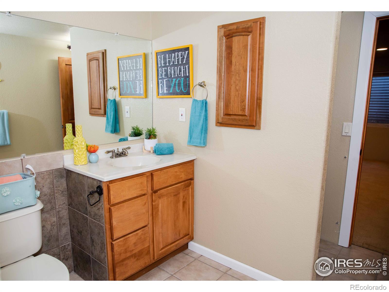 MLS Image #29 for 2031  overland drive,johnstown, Colorado