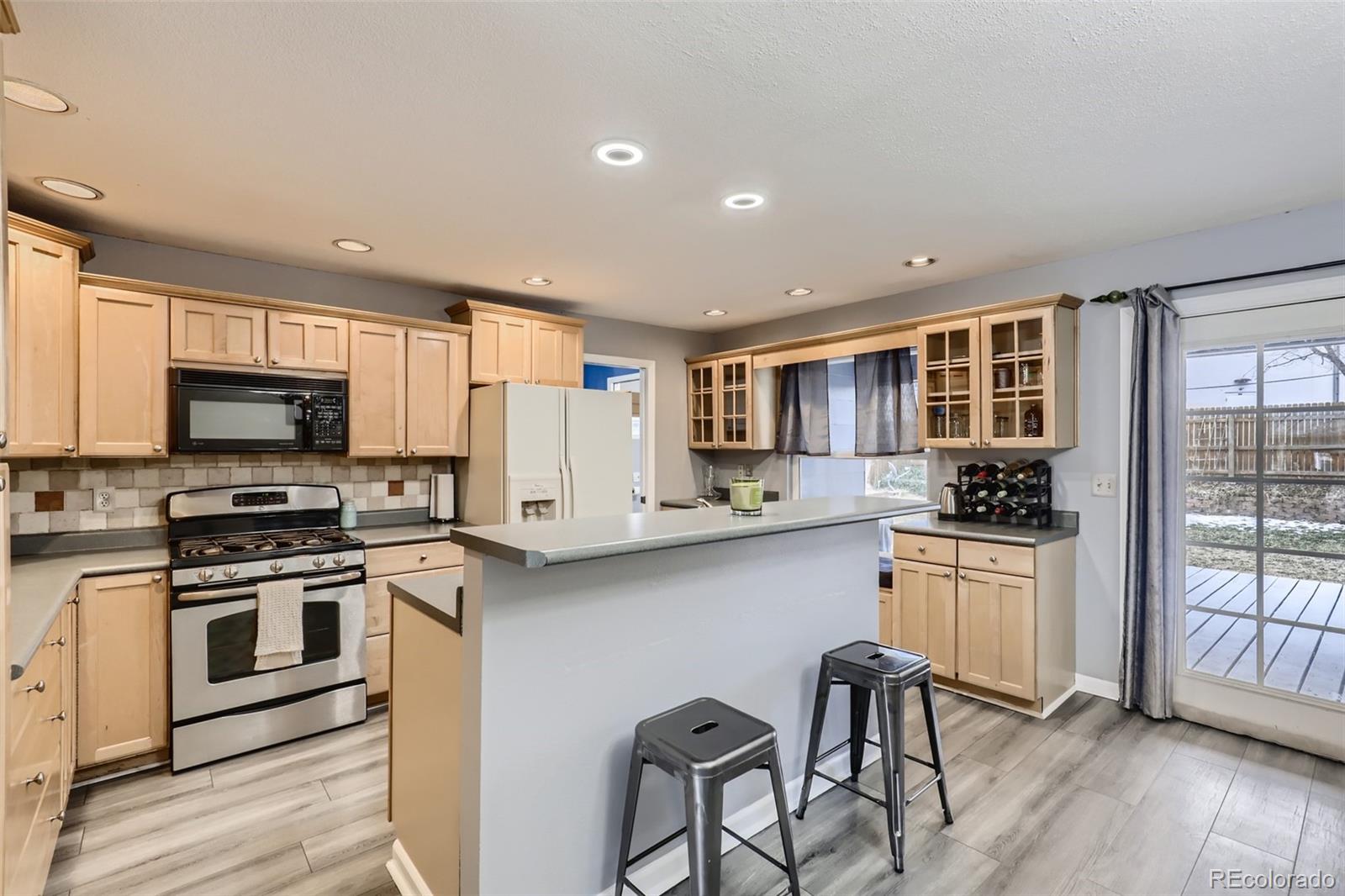 MLS Image #13 for 1420 s hudson street,denver, Colorado