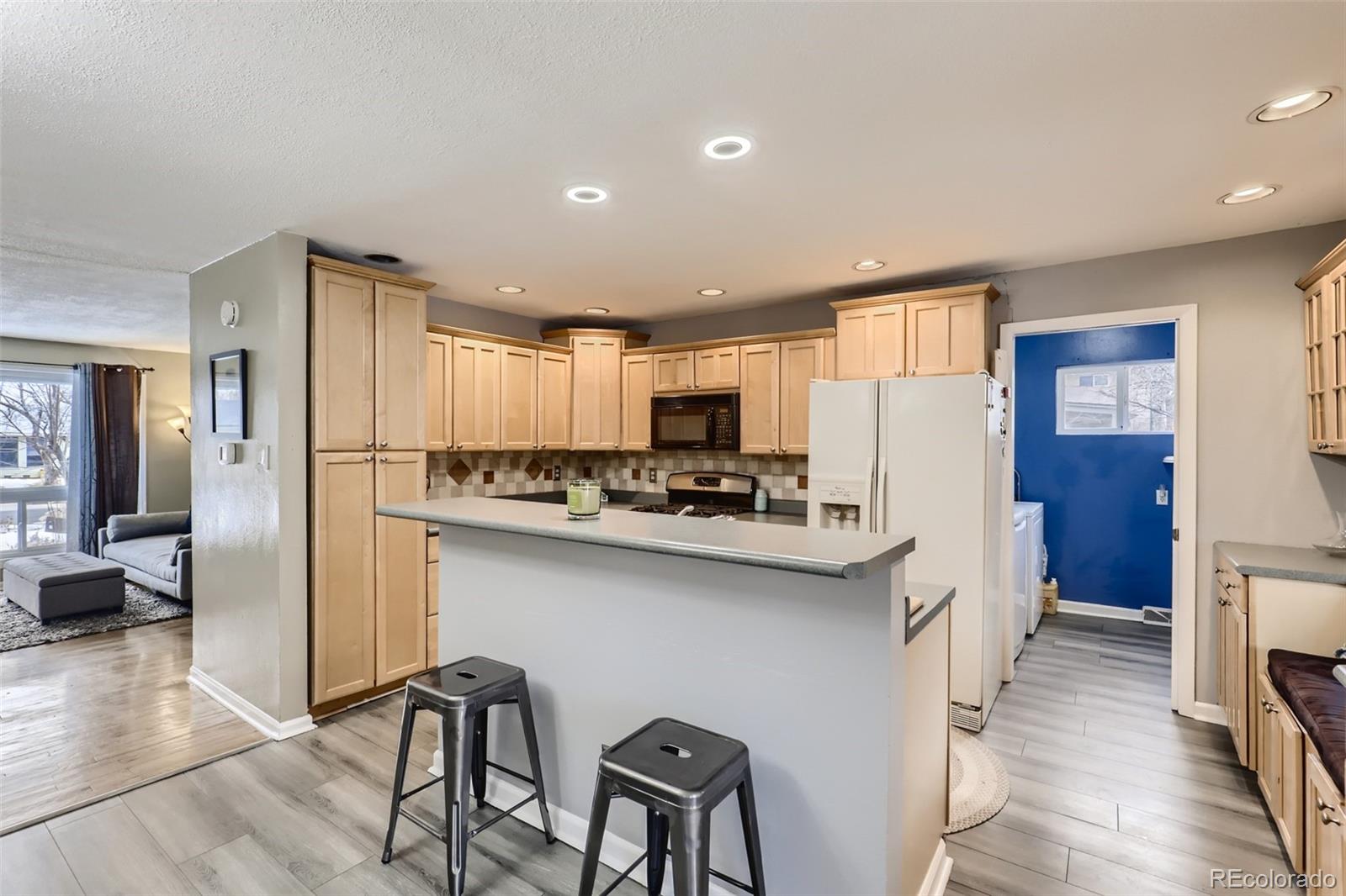 MLS Image #14 for 1420 s hudson street,denver, Colorado