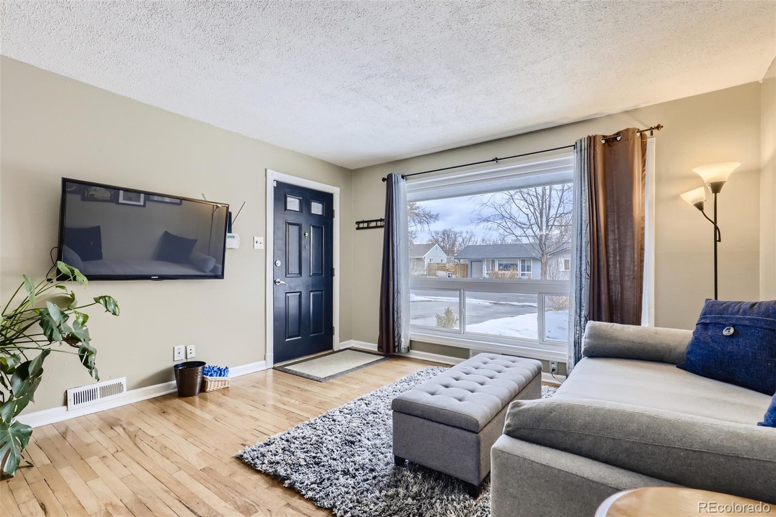 MLS Image #7 for 1420 s hudson street,denver, Colorado