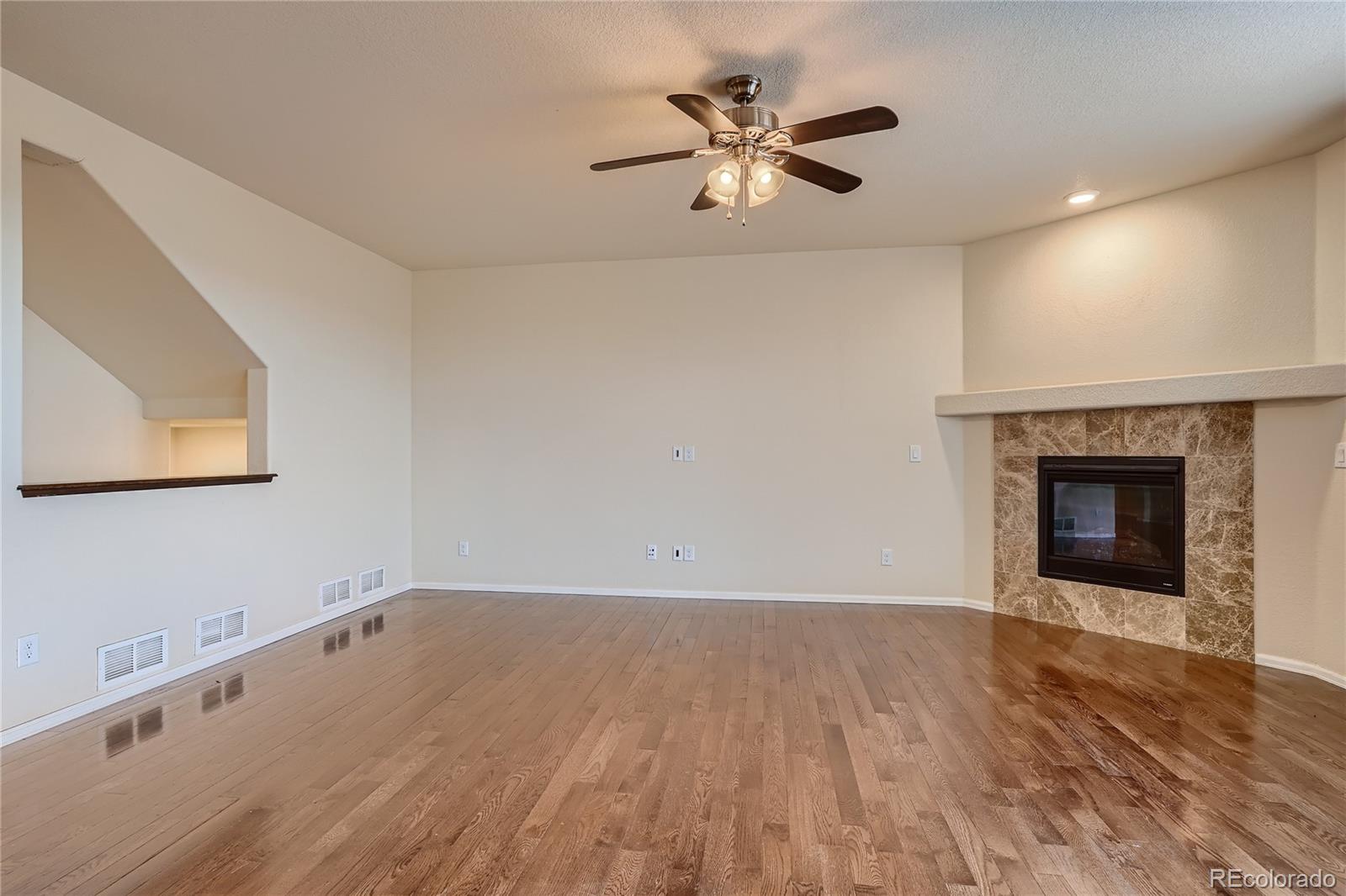 MLS Image #3 for 4934 s wenatchee circle,aurora, Colorado