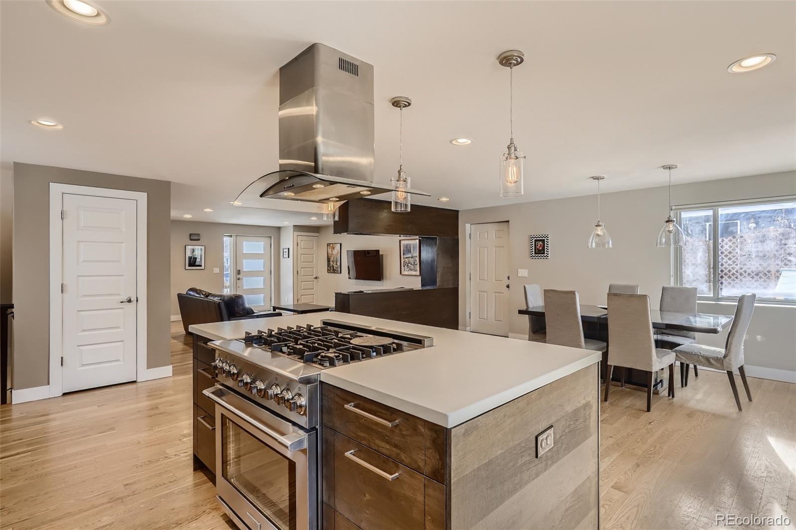 MLS Image #10 for 1581 s leyden street,denver, Colorado