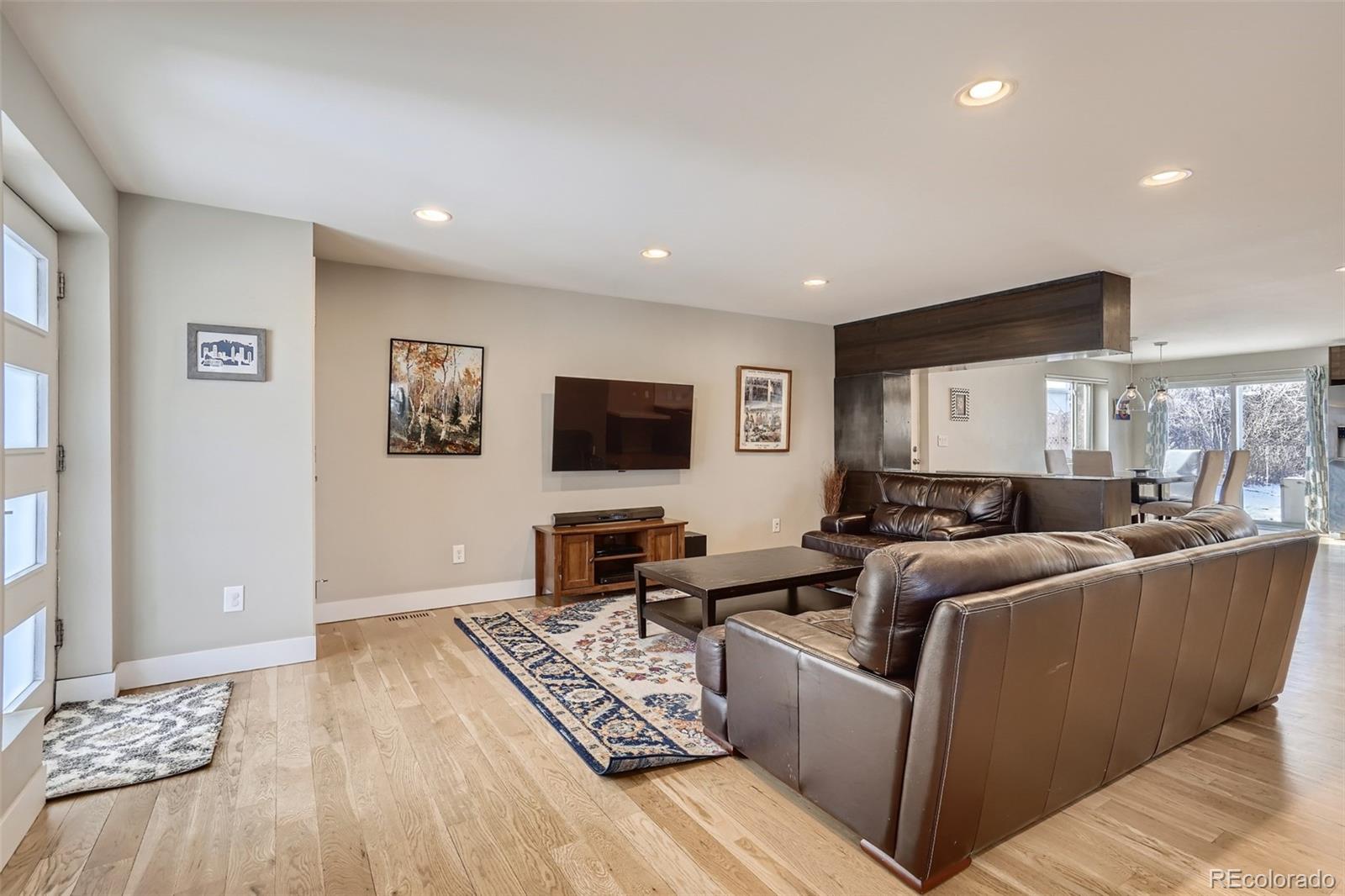 MLS Image #5 for 1581 s leyden street,denver, Colorado