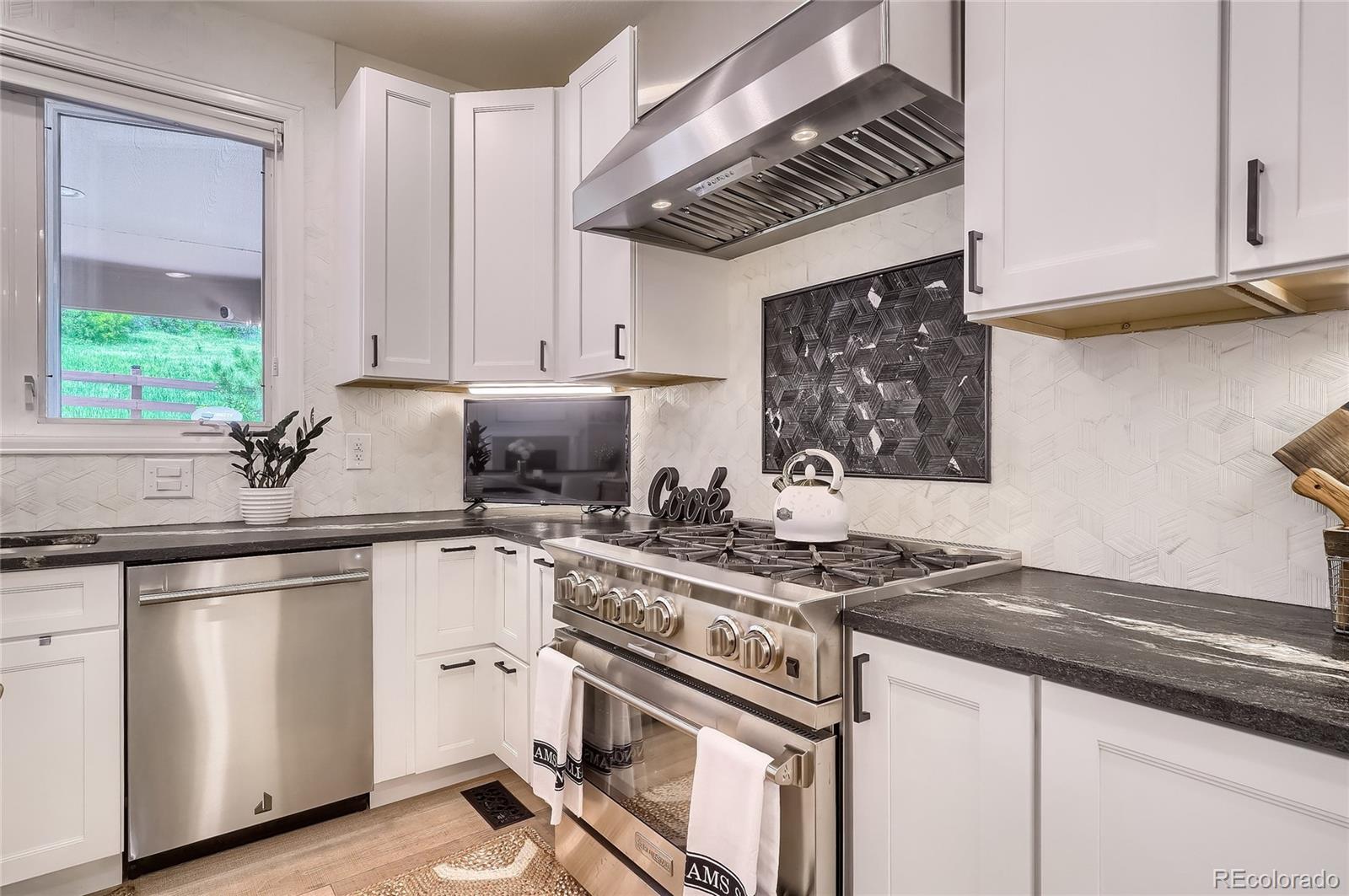 MLS Image #16 for 6743  esperanza drive,castle pines, Colorado