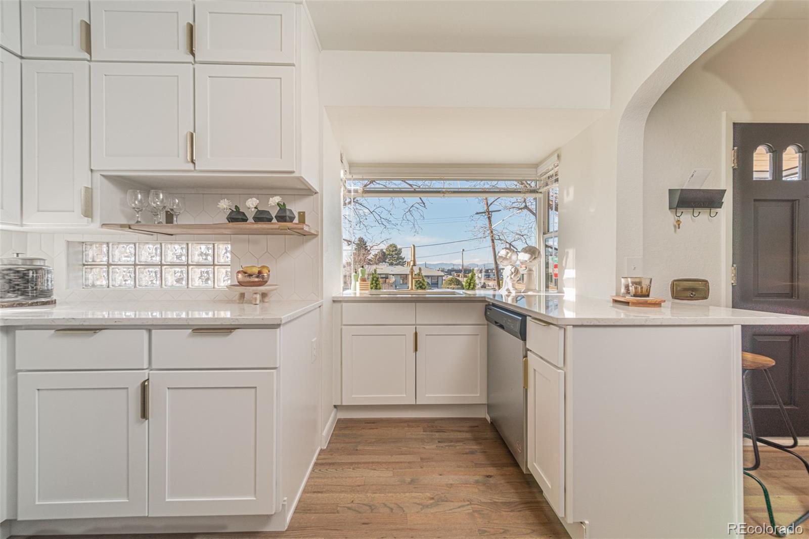 MLS Image #4 for 3696  magnolia street,denver, Colorado