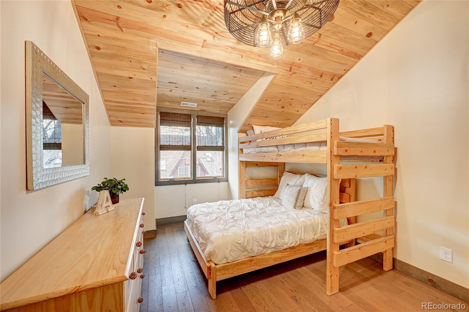 MLS Image #16 for 517  grant avenue,louisville, Colorado