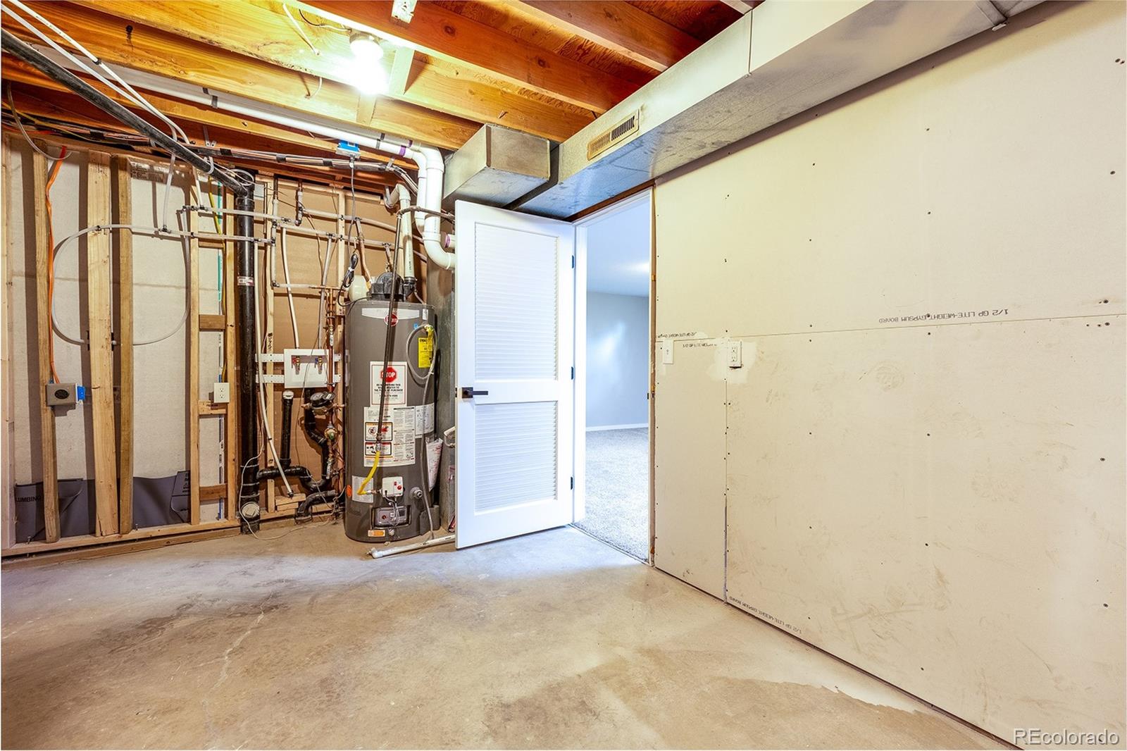MLS Image #14 for 3220  raindrop drive,colorado springs, Colorado