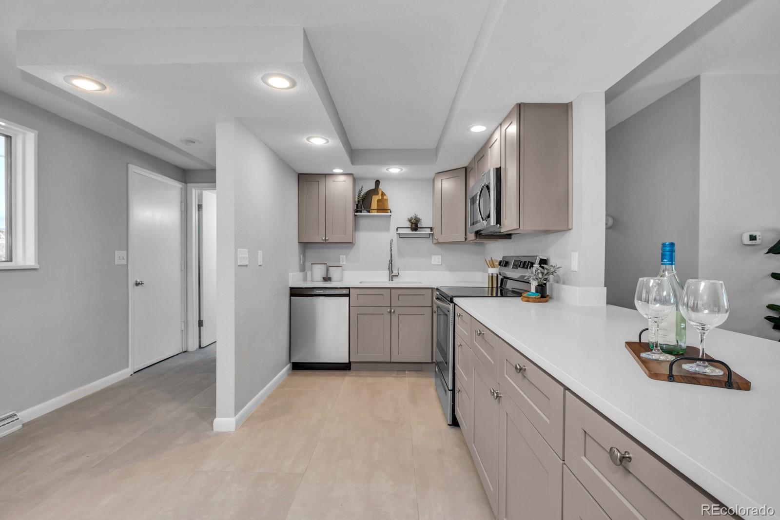 MLS Image #11 for 3334 w layton avenue,englewood, Colorado