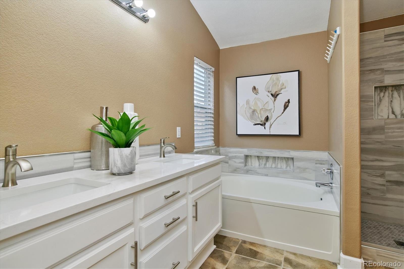 MLS Image #15 for 8051 e bayaud avenue,denver, Colorado