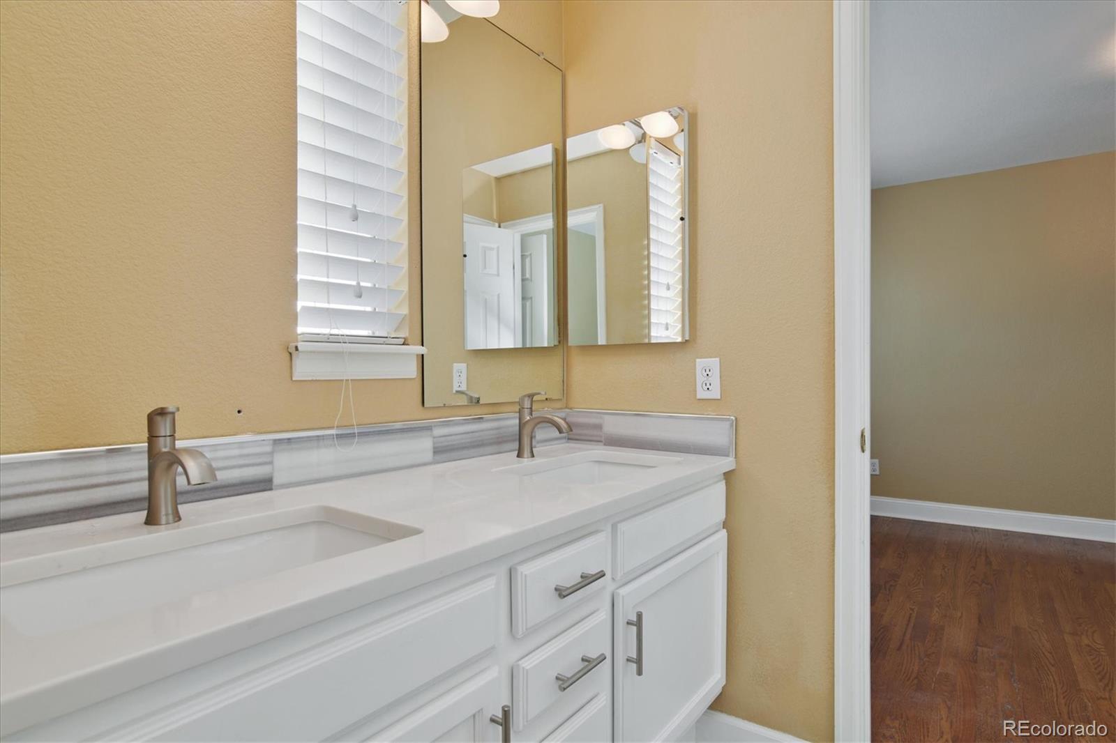 MLS Image #16 for 8051 e bayaud avenue,denver, Colorado