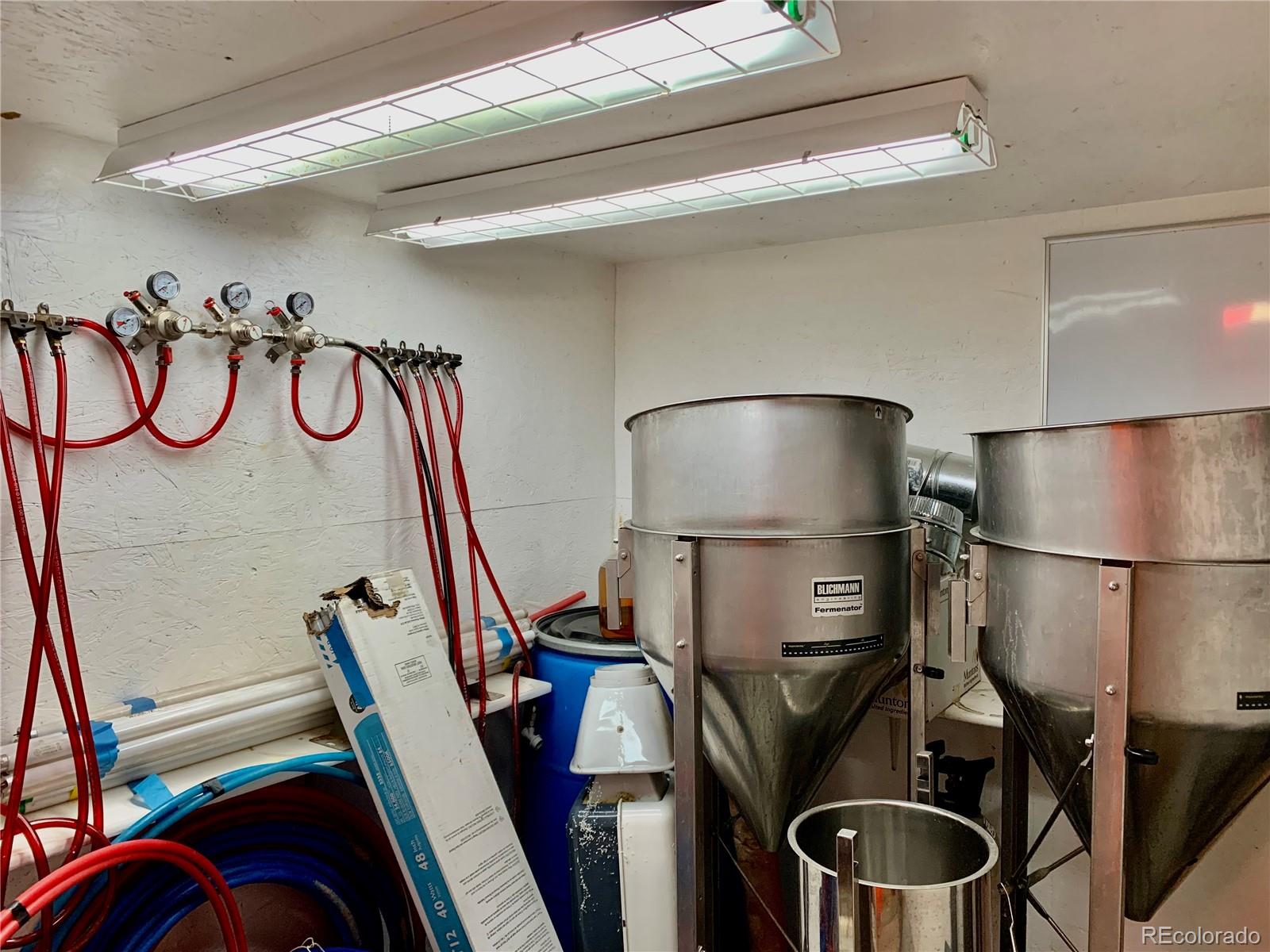 MLS Image #14 for 1561 s acoma street,denver, Colorado