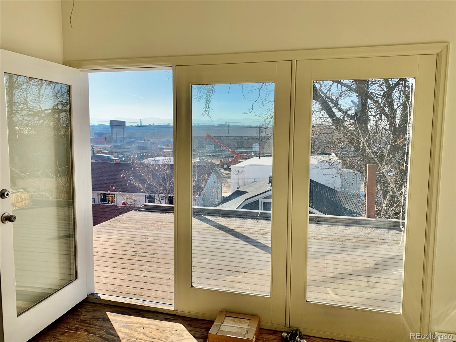 MLS Image #25 for 1561 s acoma street,denver, Colorado