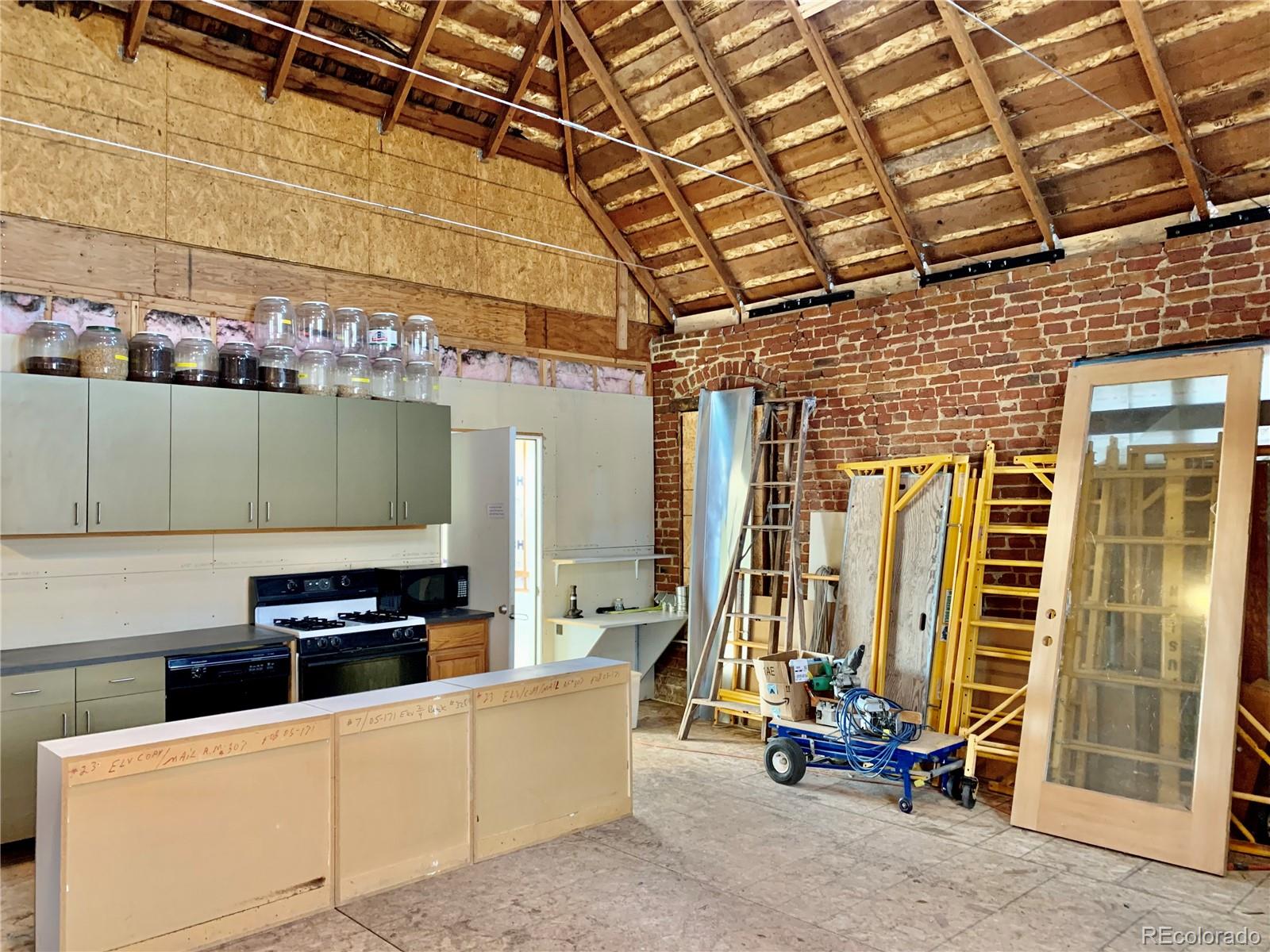 MLS Image #6 for 1561 s acoma street,denver, Colorado