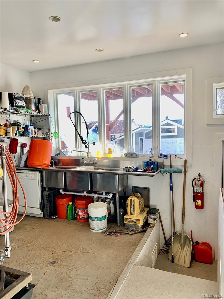 MLS Image #7 for 1561 s acoma street,denver, Colorado