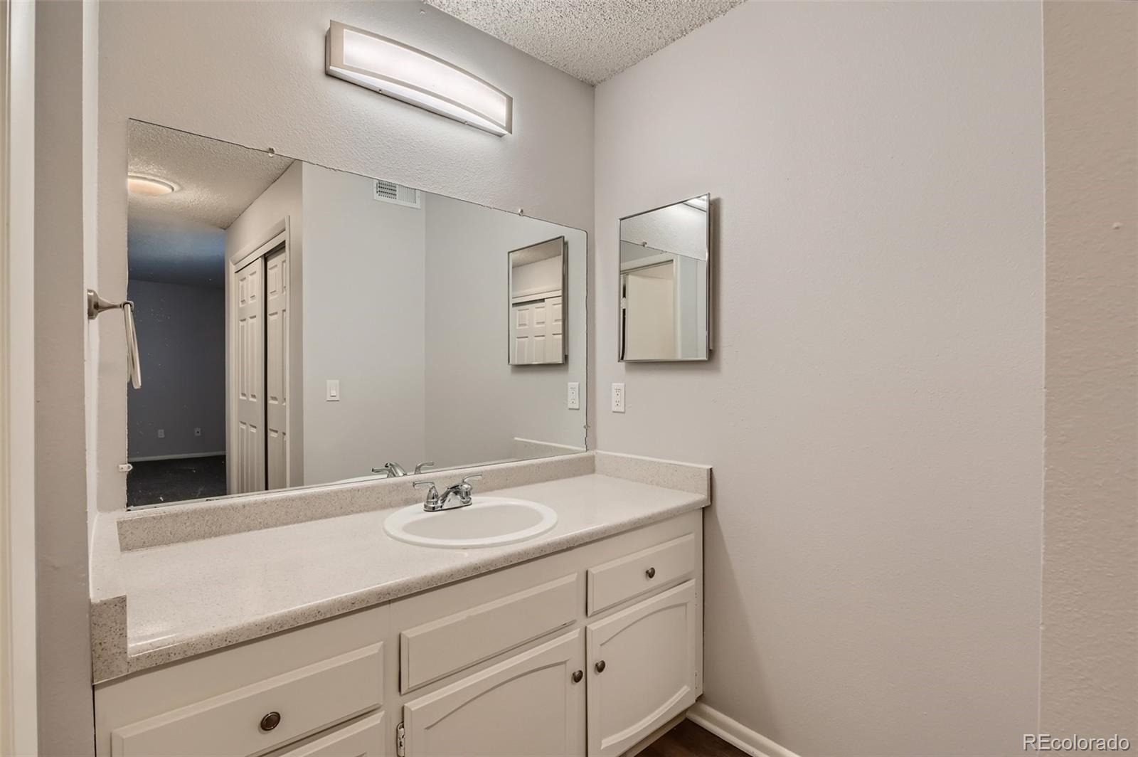 MLS Image #6 for 14499 e 1st drive,aurora, Colorado