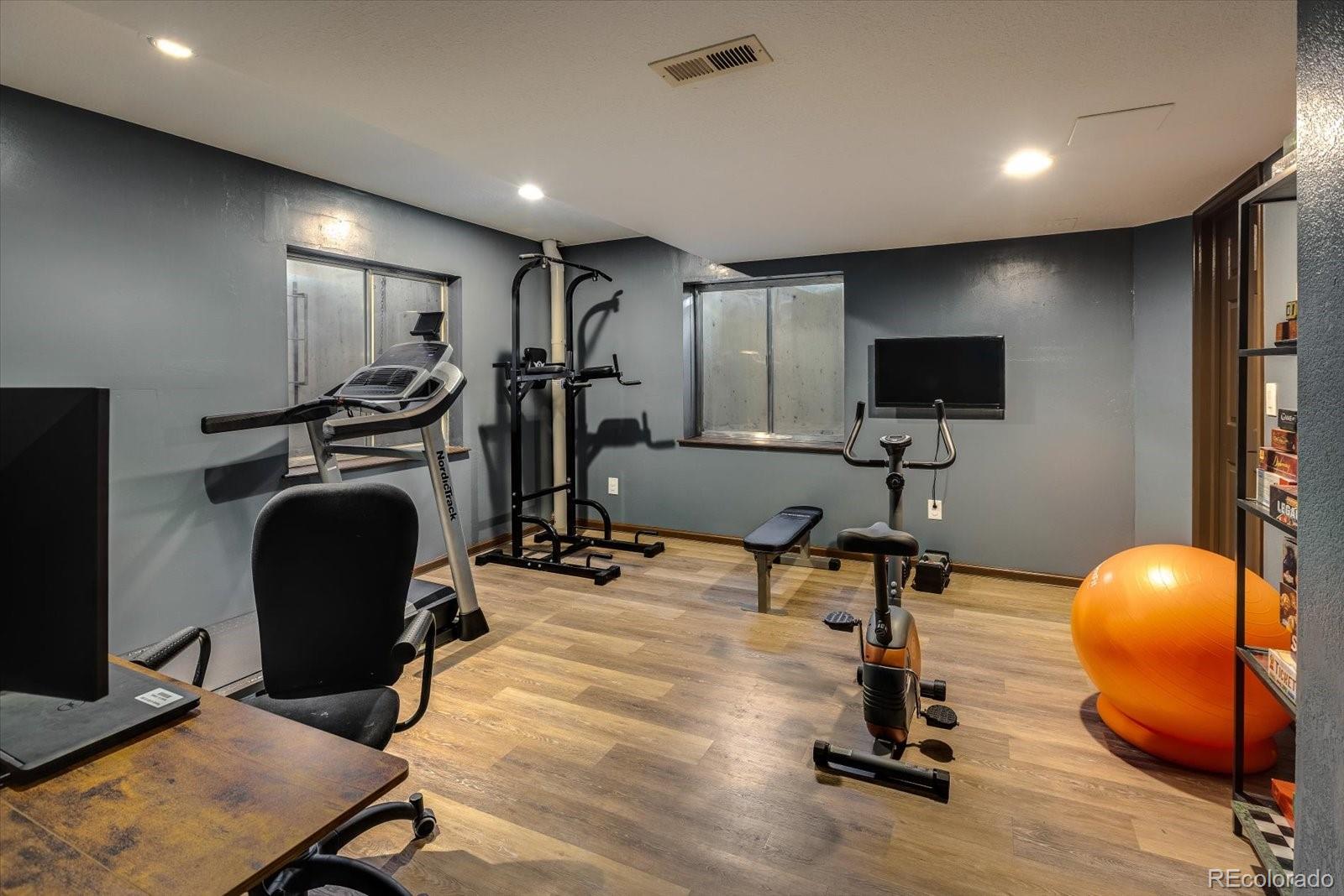 MLS Image #21 for 1607  emerald street,broomfield, Colorado
