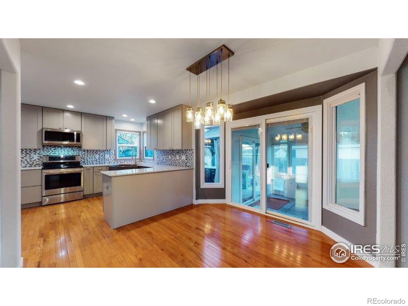 MLS Image #11 for 1031  navajo place,berthoud, Colorado