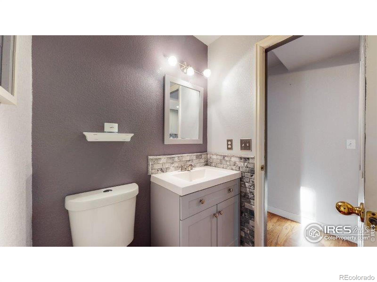 MLS Image #15 for 1031  navajo place,berthoud, Colorado