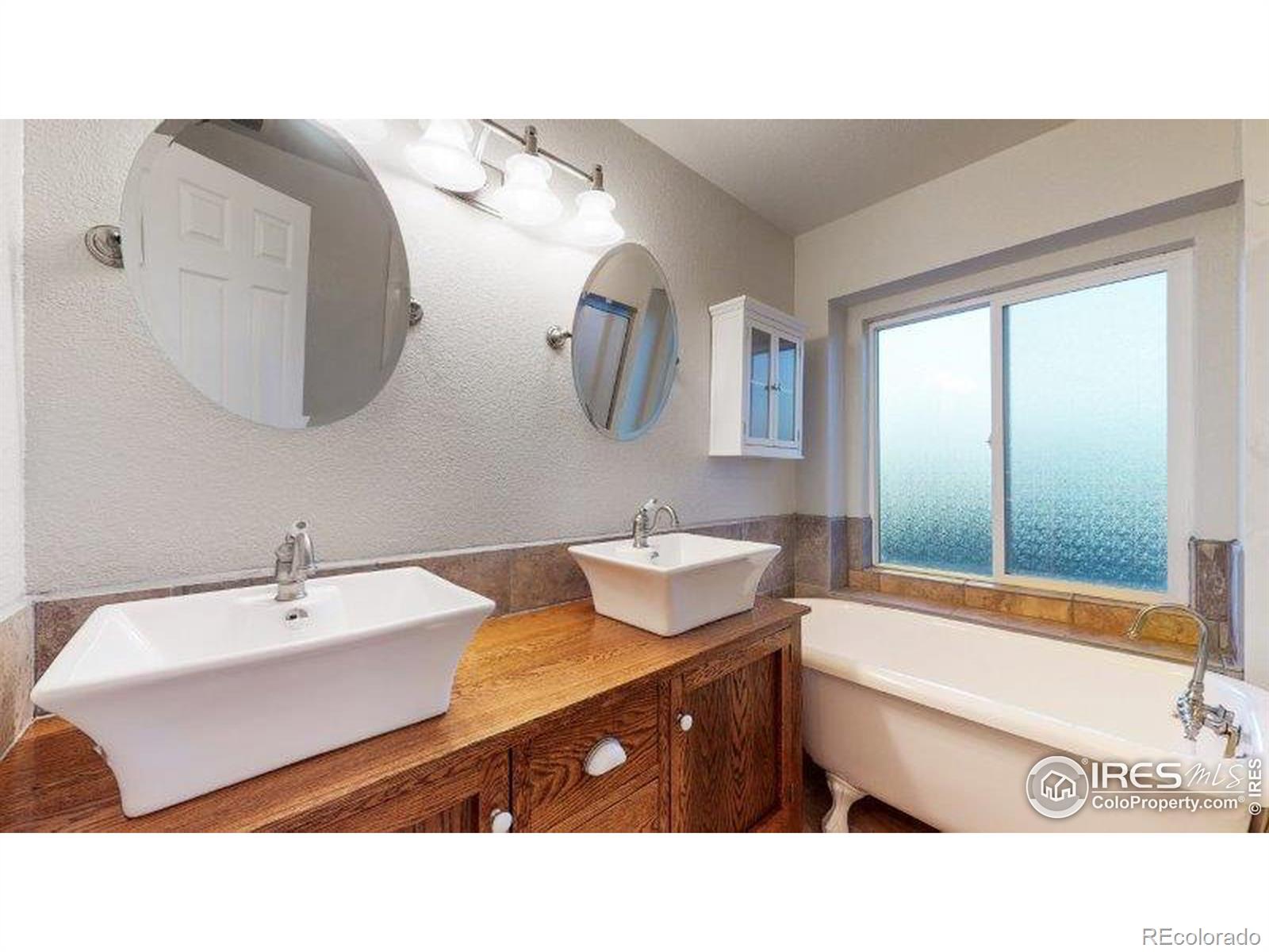 MLS Image #26 for 1031  navajo place,berthoud, Colorado