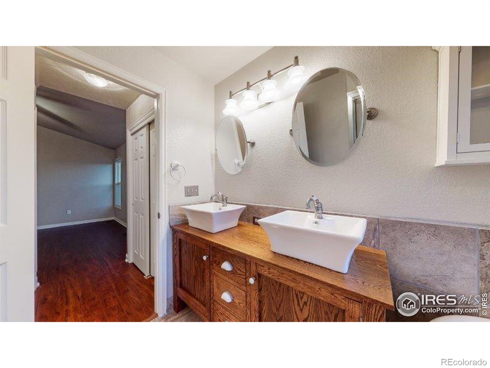 MLS Image #27 for 1031  navajo place,berthoud, Colorado