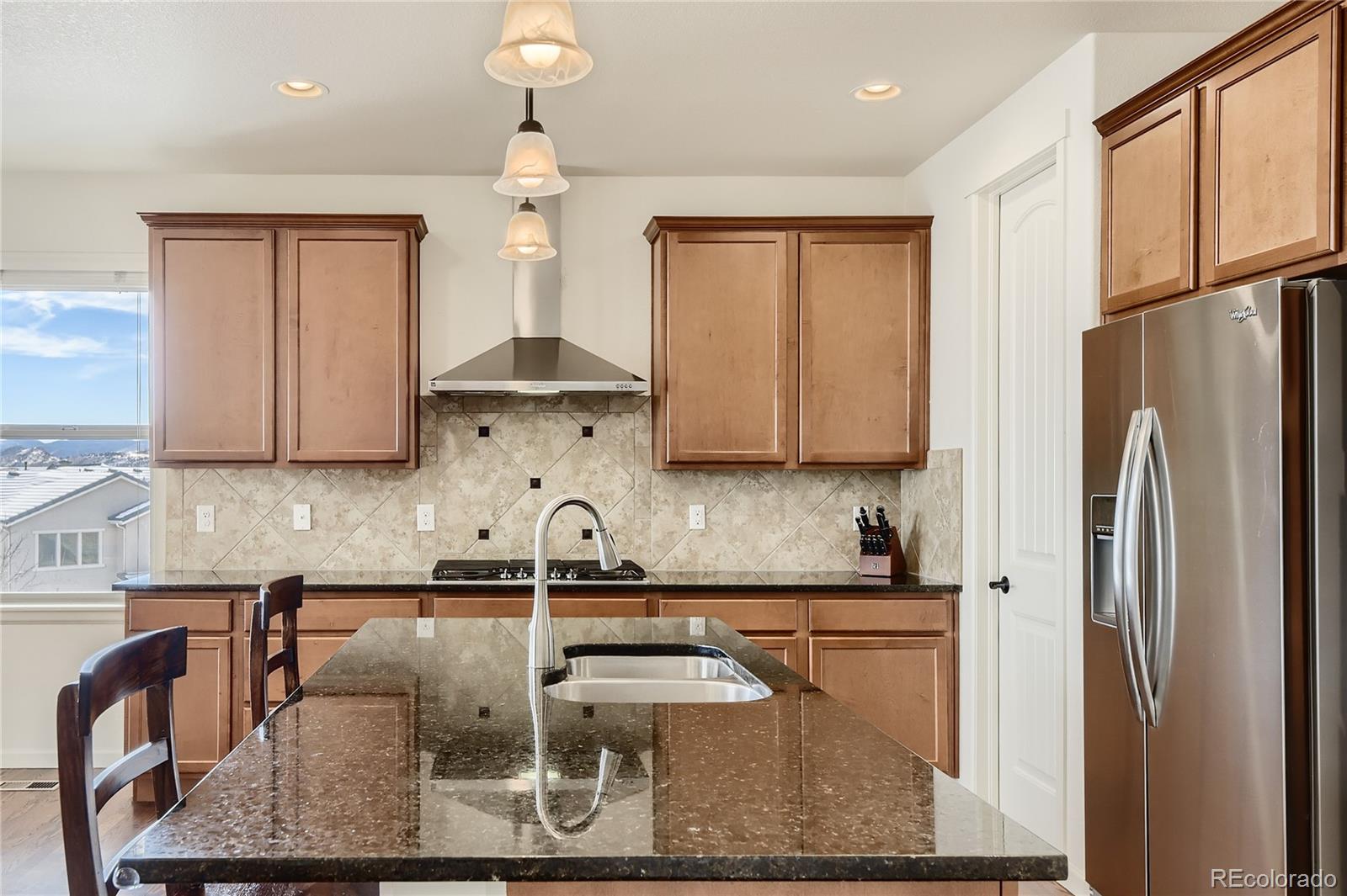 MLS Image #11 for 2542 s kendrick street,lakewood, Colorado