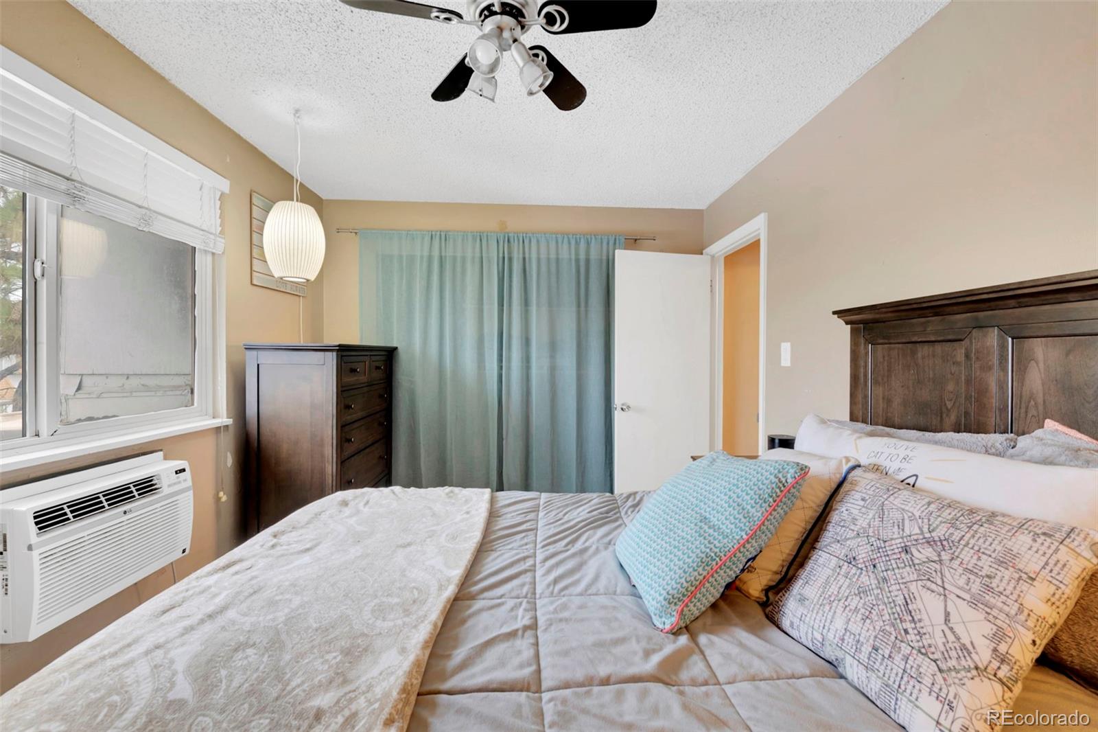 MLS Image #18 for 2700 s holly street,denver, Colorado