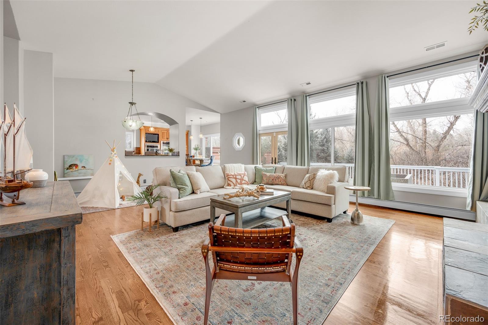 MLS Image #9 for 505 n bear paw lane,colorado springs, Colorado