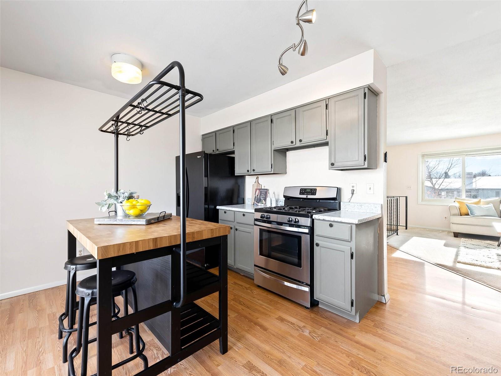 MLS Image #9 for 11153 e ohio place,aurora, Colorado