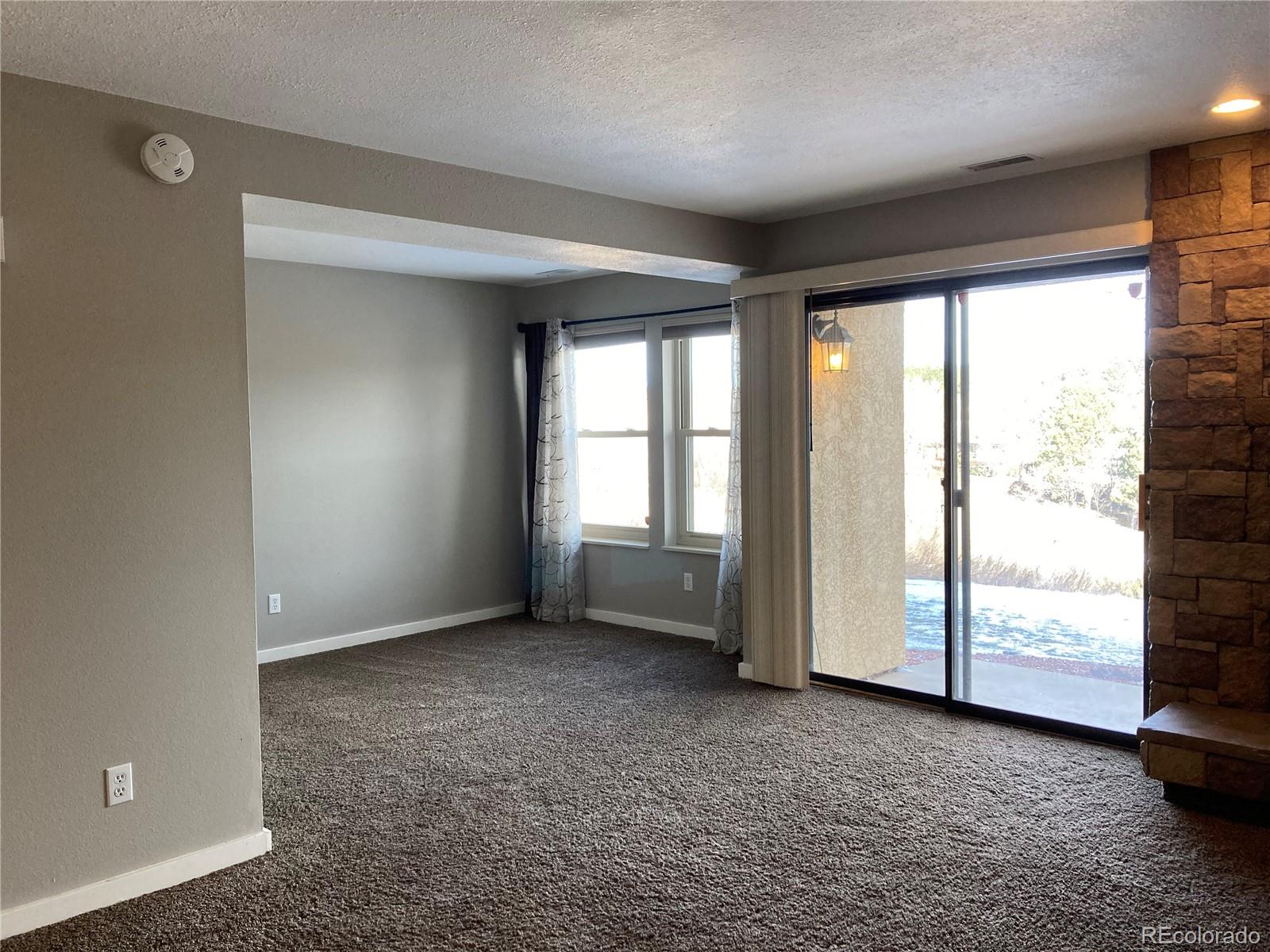 MLS Image #4 for 128 w rockrimmon boulevard,colorado springs, Colorado