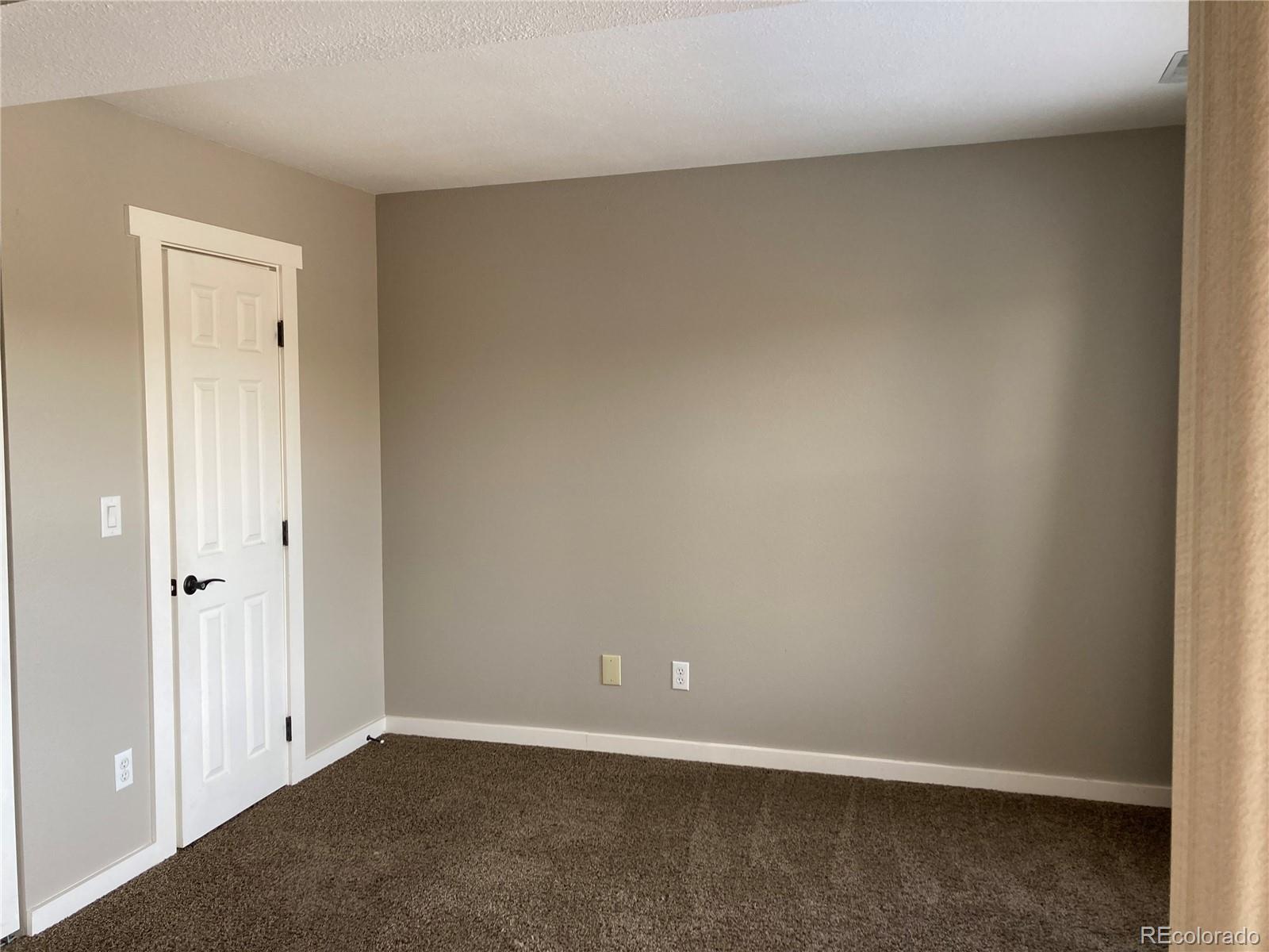 MLS Image #5 for 128 w rockrimmon boulevard,colorado springs, Colorado